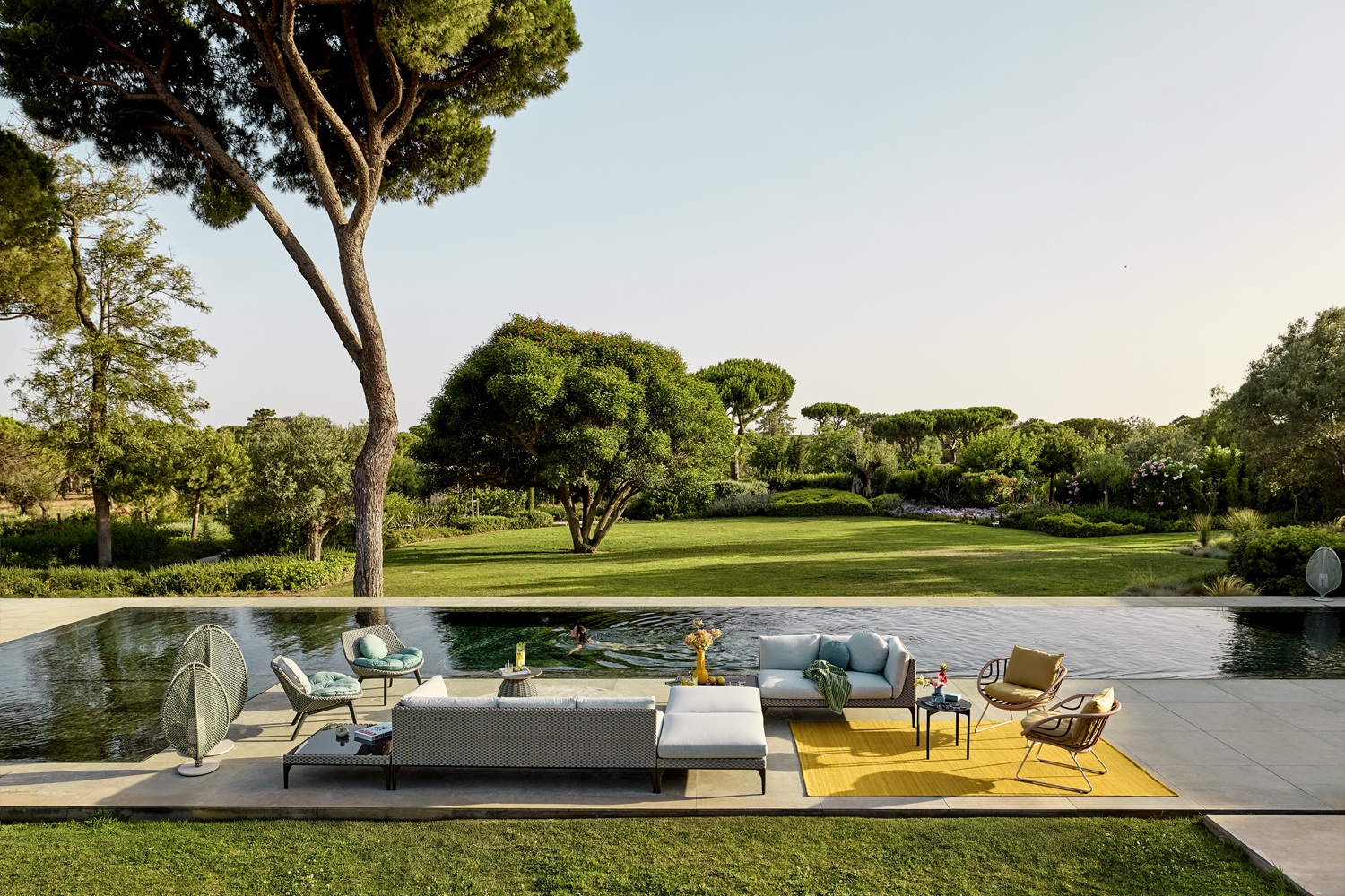 Mbrace Outdoor Club Chair Chaise Dedon