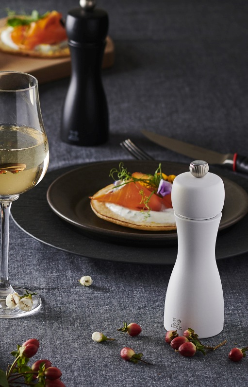 Duo Tahiti blanc et noir Duo moulin à sel et à poivre Peugeot