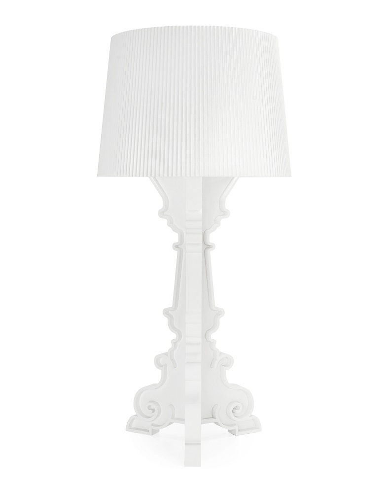 Weiße Bourgie Tischleuchte von Kartell: Elegante Designlampe mit plissiertem Lampenschirm für stilvolle Beleuchtung.