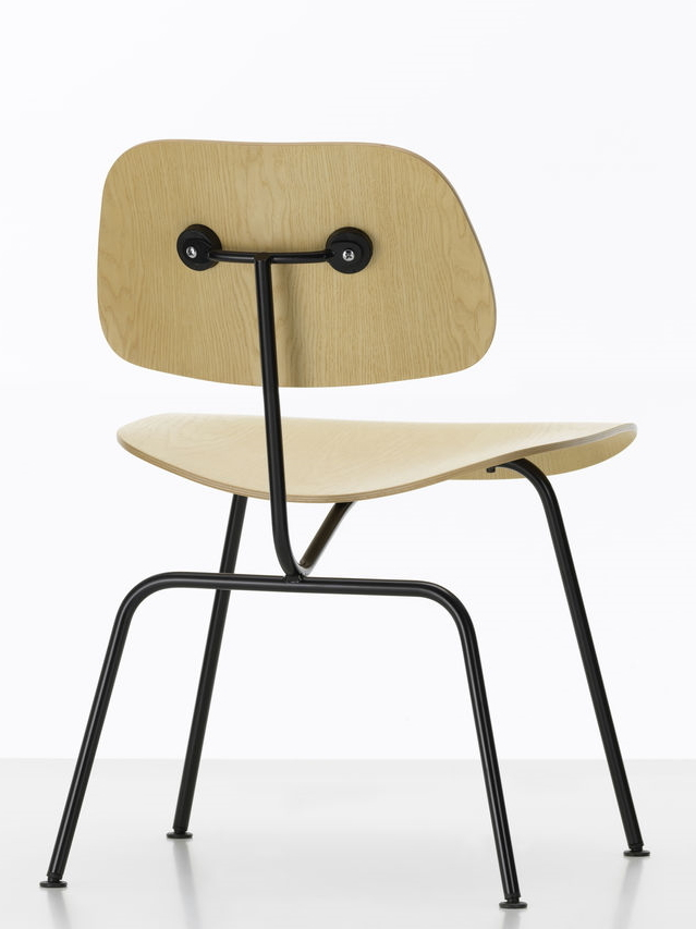 Plywood Group DCM Chaise Vitra