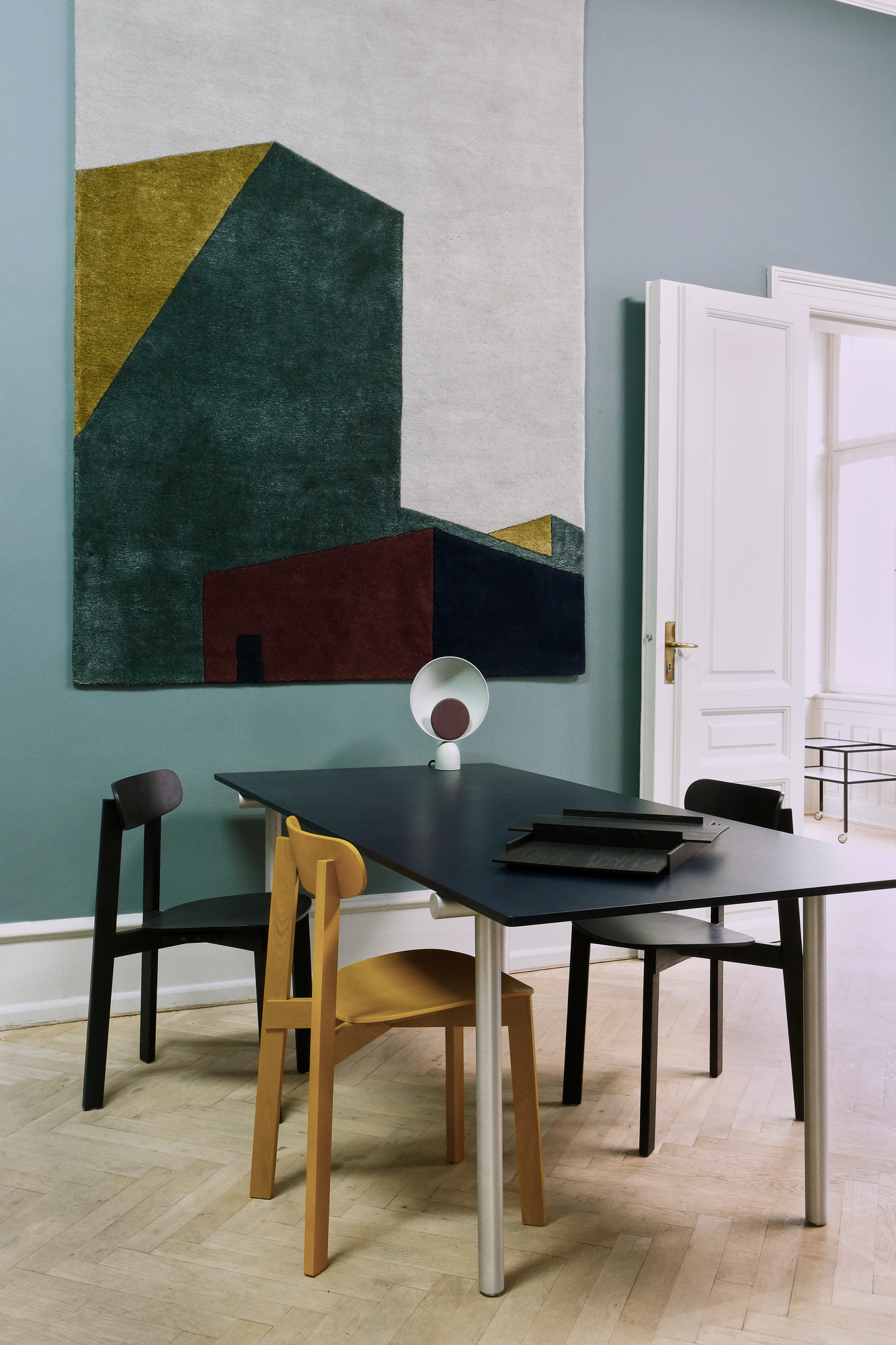Arqui Tapis 1 300x200 Please Wait to be Seated