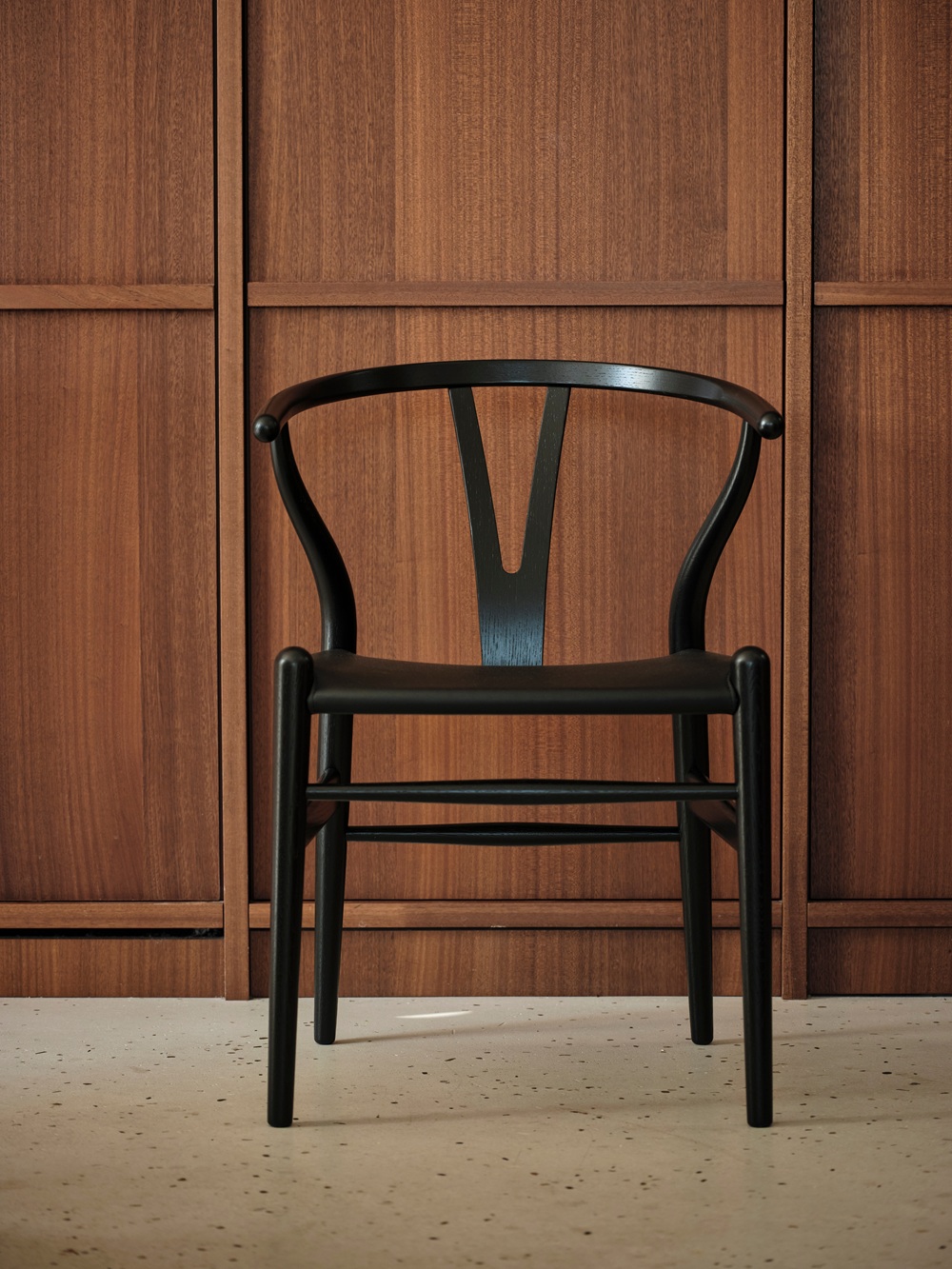 Chaise CH24P Wishbone / Y-Chair de Carl Hansen & Søn
