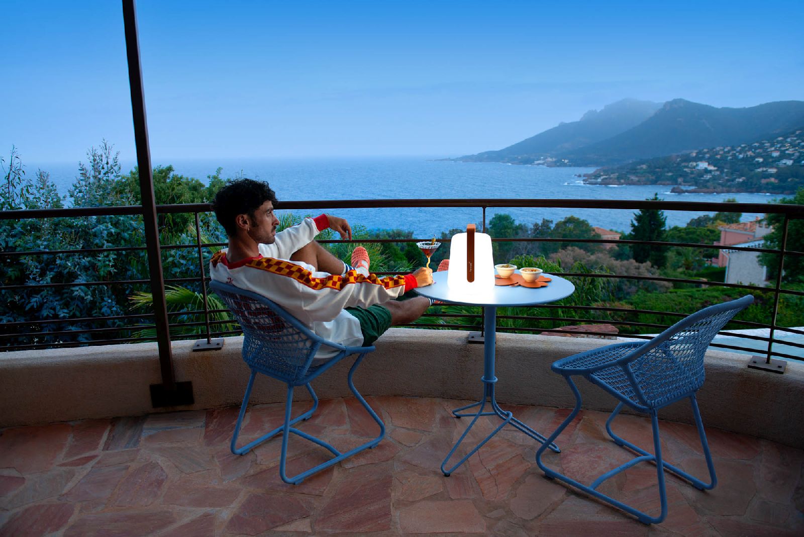 Balad 2 lampe de table H 38 cm Fermob gris argile