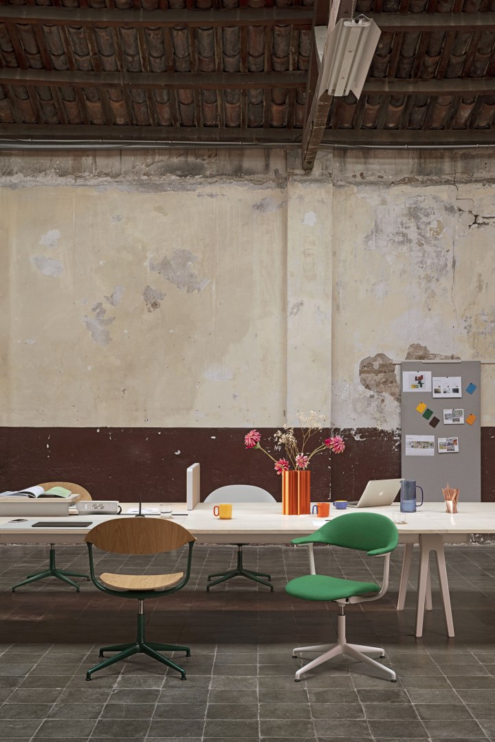 Mynt dossier et assise plastique Chaise de bureau Vitra