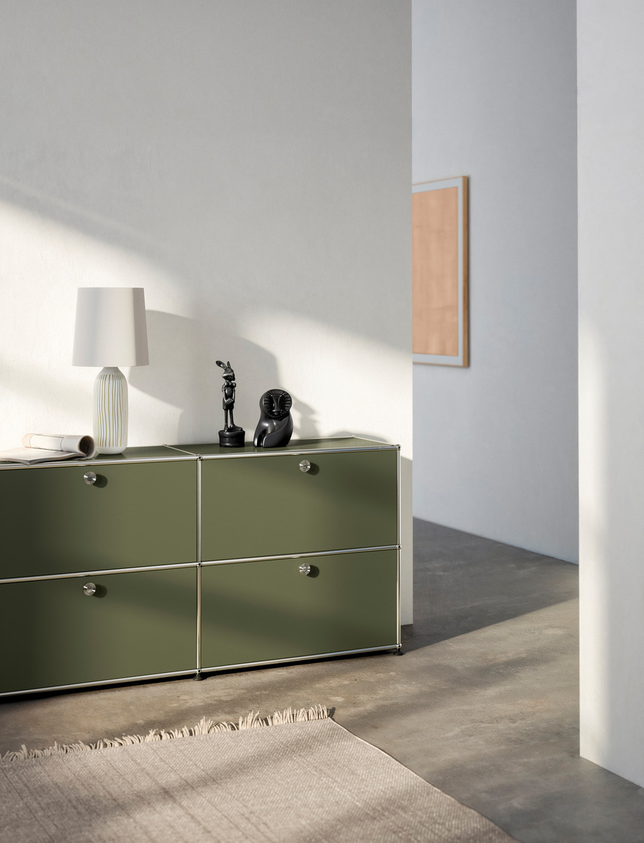 USM Haller Sideboard E2 buffet avec 4 portes pliantes
