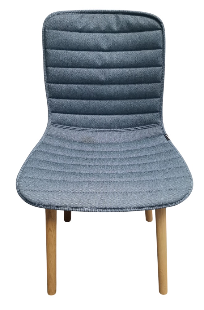 Hal Wood Entièrement rembourré CHÊNE NATURE / HOUSSE PLANO NERO/BLEU GLACE Vitra OBJECTS IMPARFAITS