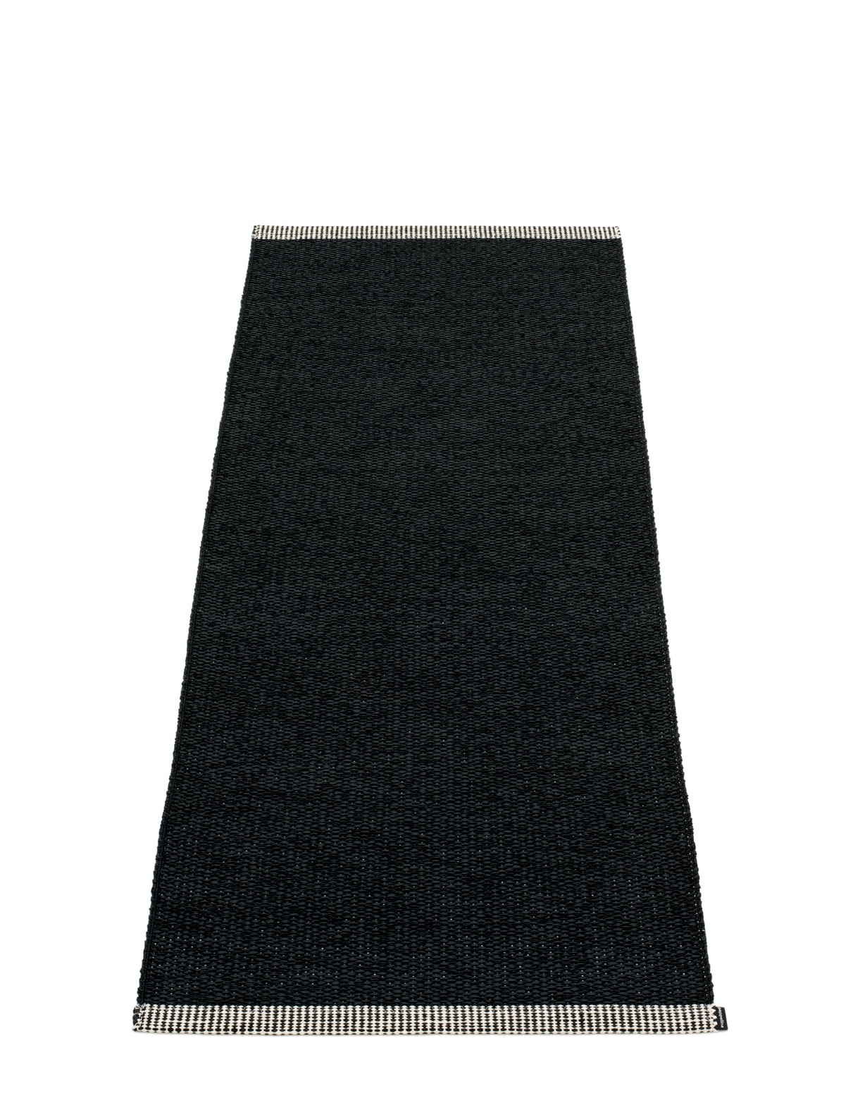 Mono Plastique Tapis 60x150 Pappelina Noir Schwarzer Pappelina Kunststoffteppich (60x150 cm) mit schmalen, hellen Streifen an den Enden.