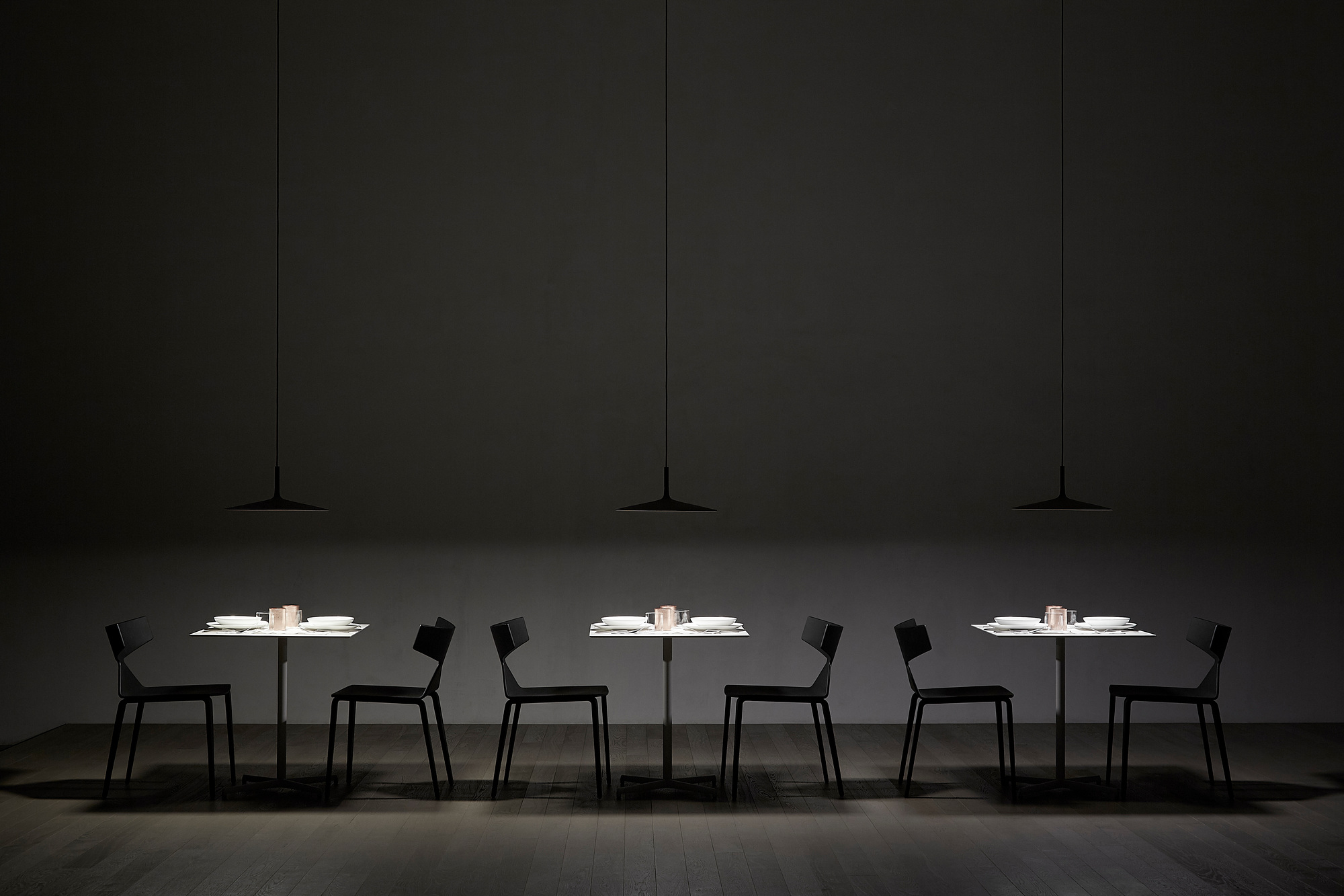 Aplomb Large LED Lampe de suspendue Foscarini Blanc