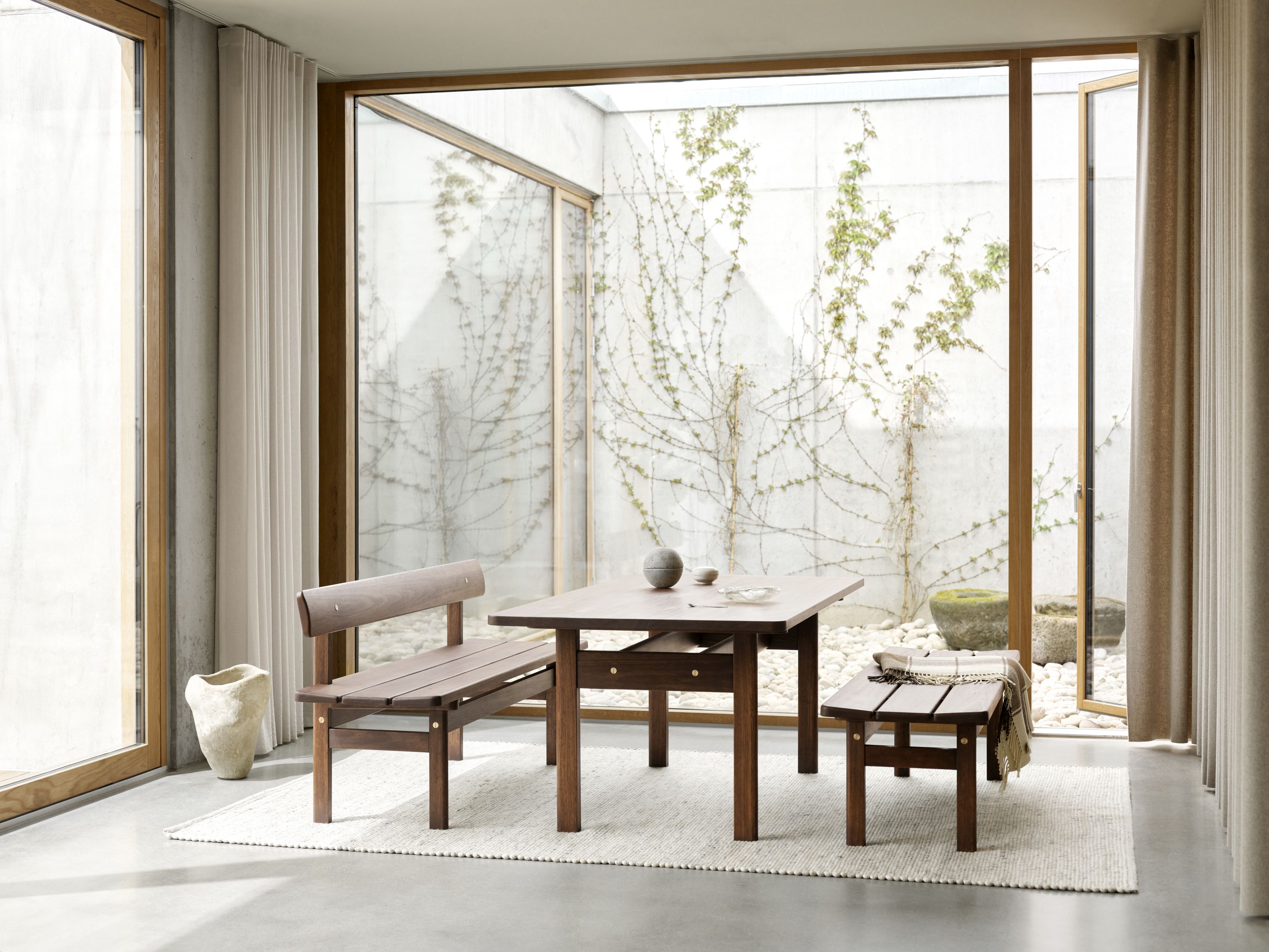 Asserbo Series Banc en eucalyptus huilé foncé Carl Hansen & Søn