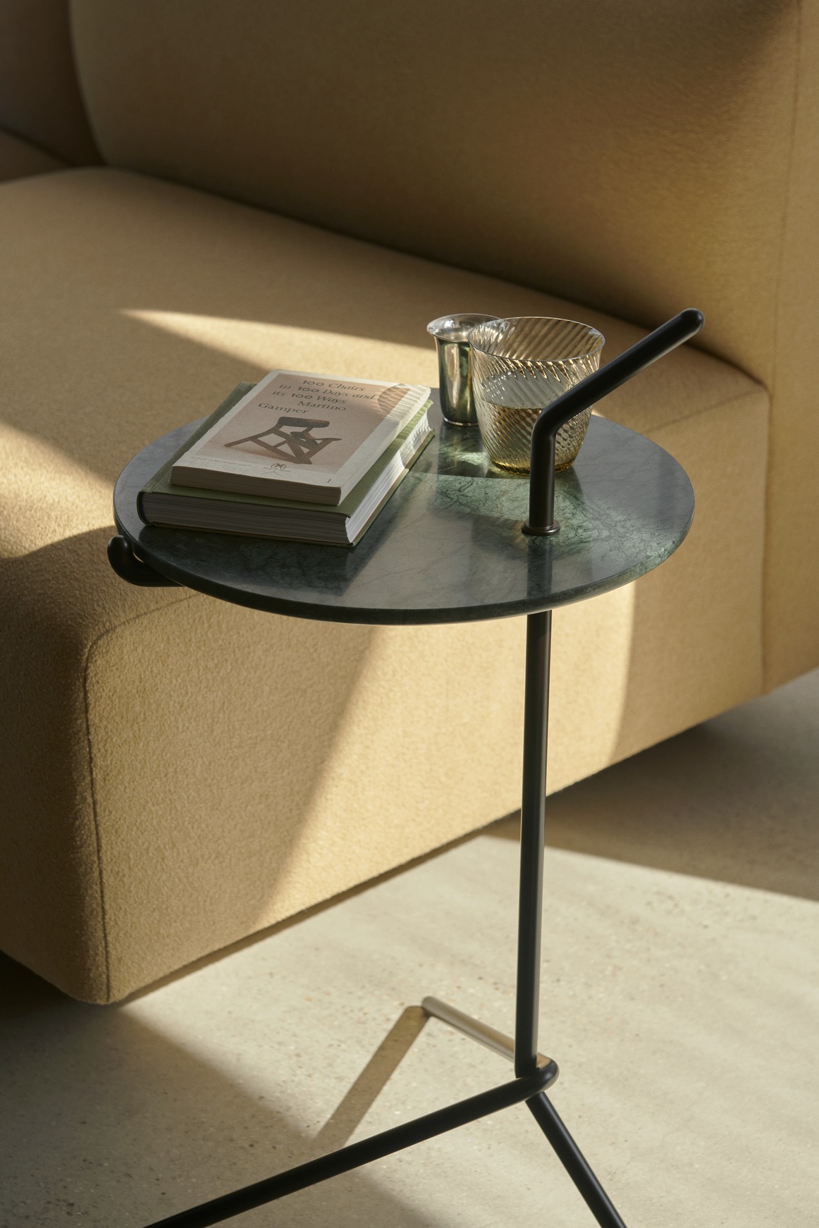 Halten SH9 Side Table Table d'appoint AndTradition