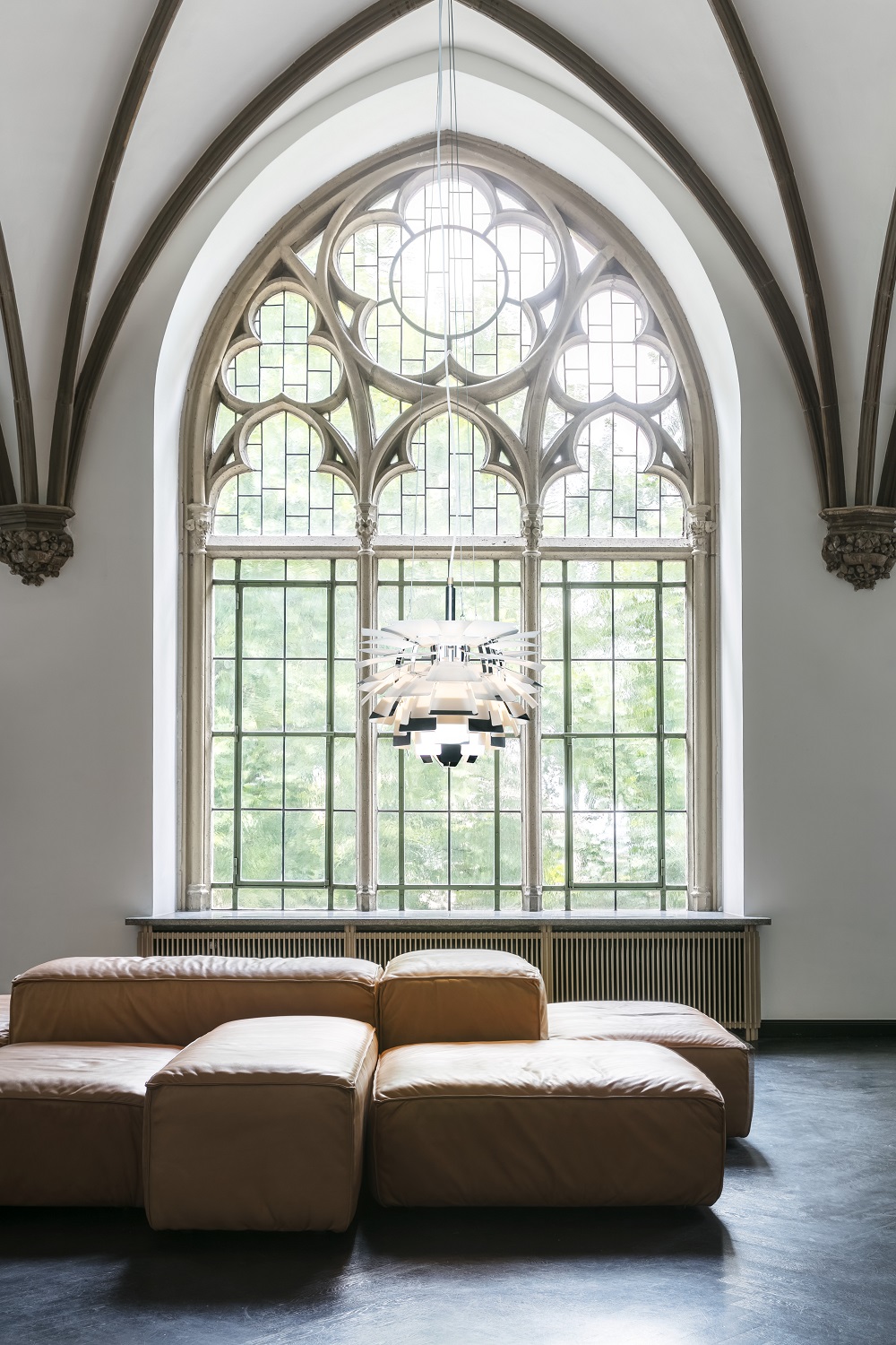 PH Artichoke Pendent light Louis Poulsen