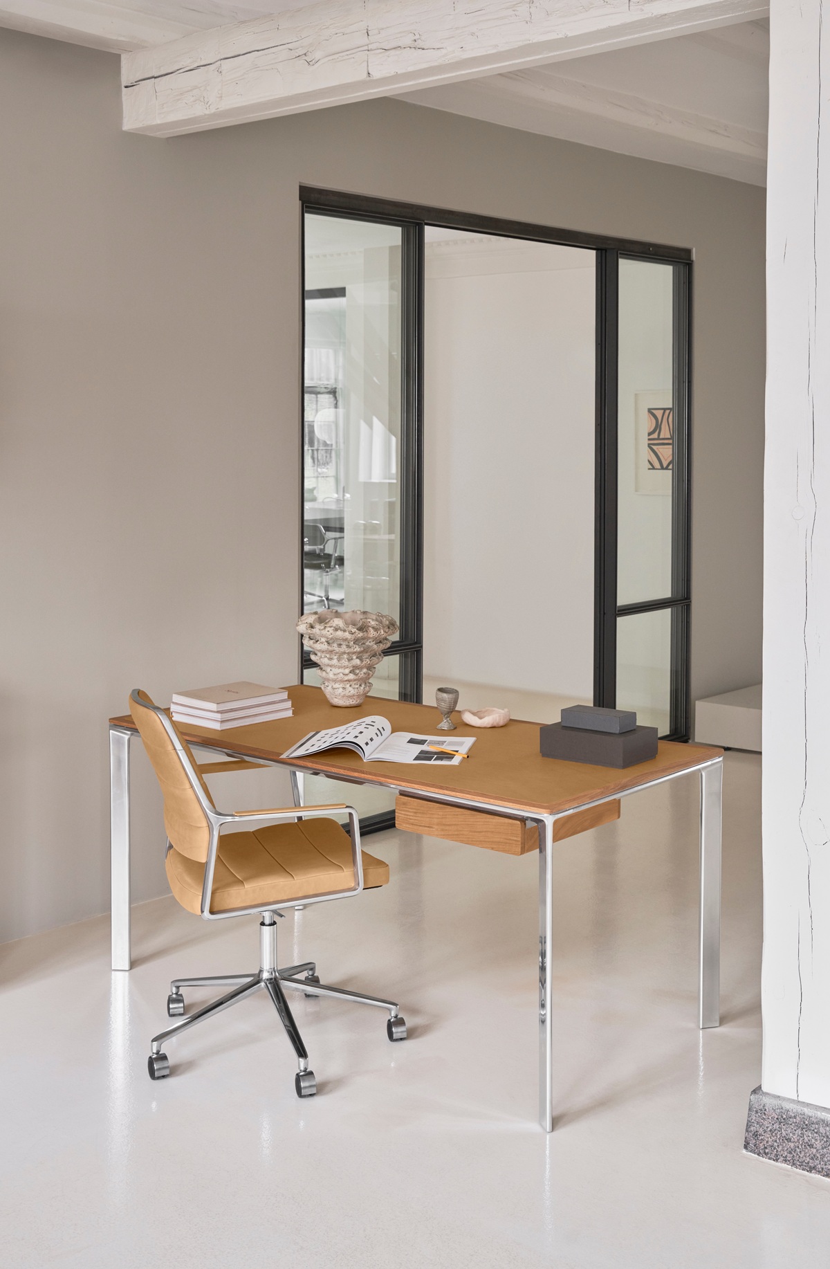 VIPP455+ / VIPP 455+ Swivel chair Siège pivotant Vipp