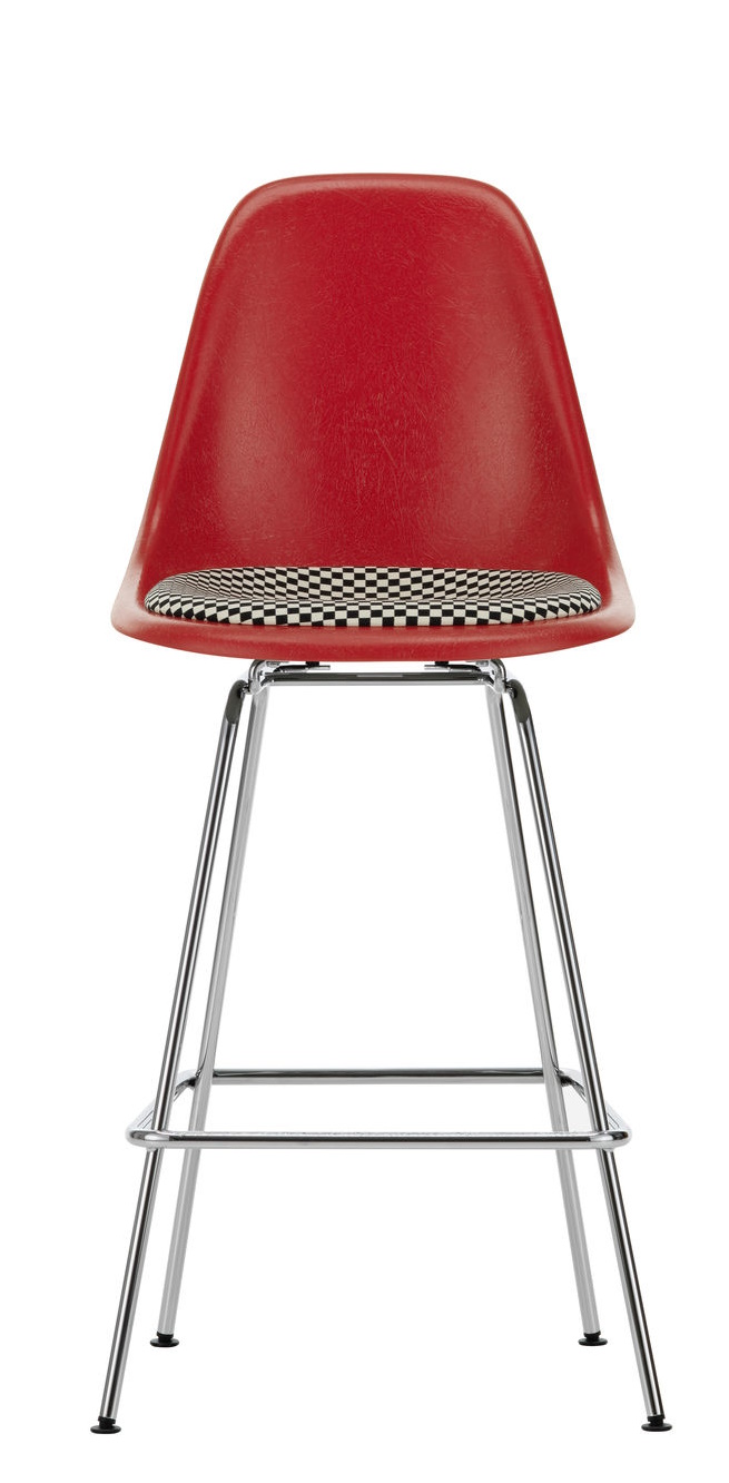 Eames Fiberglass Bar Stool Medium Tabouret de bar avec coussin d'assise Vitra