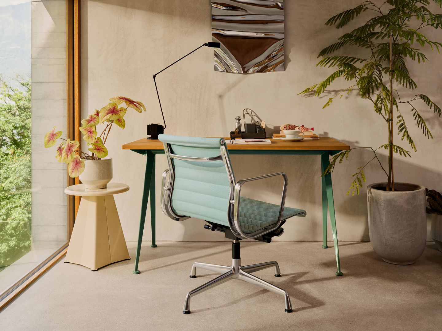 Aluminium Chair EA 131 / EA131 Chaise Vitra