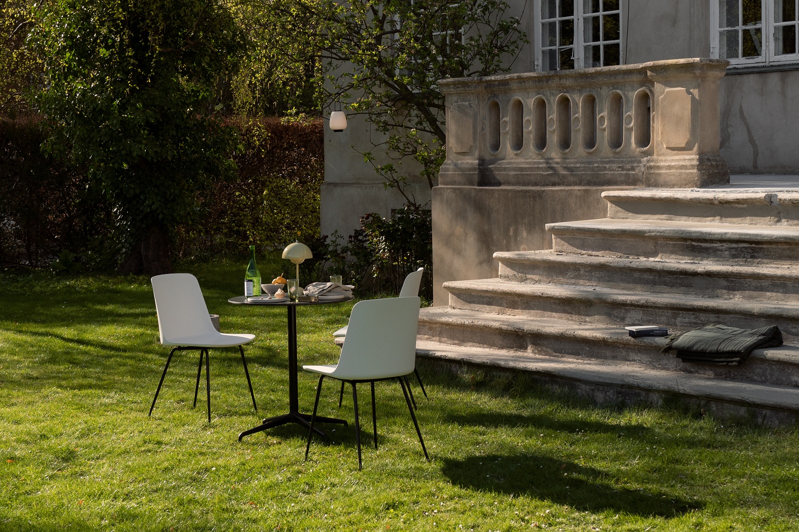 Rely HW70 Outdoor Chair Chaise AndTradition