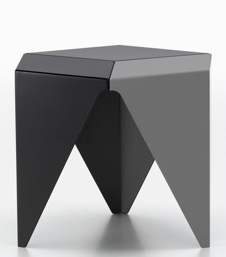 Table d'appoint Prismatic Table, design géométrique, Vitra
