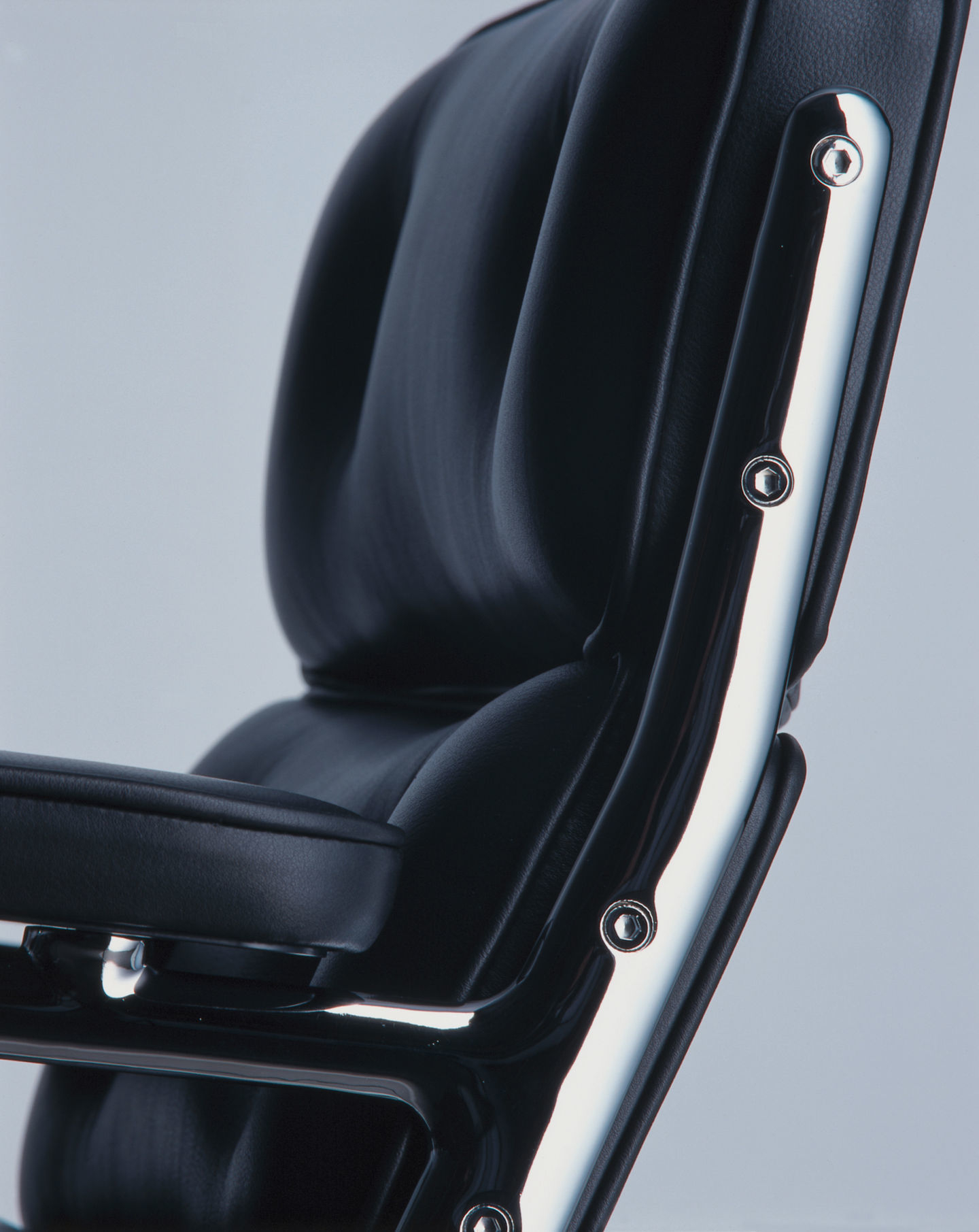 Lobby Chair ES105 / ES 105 Chaise Vitra