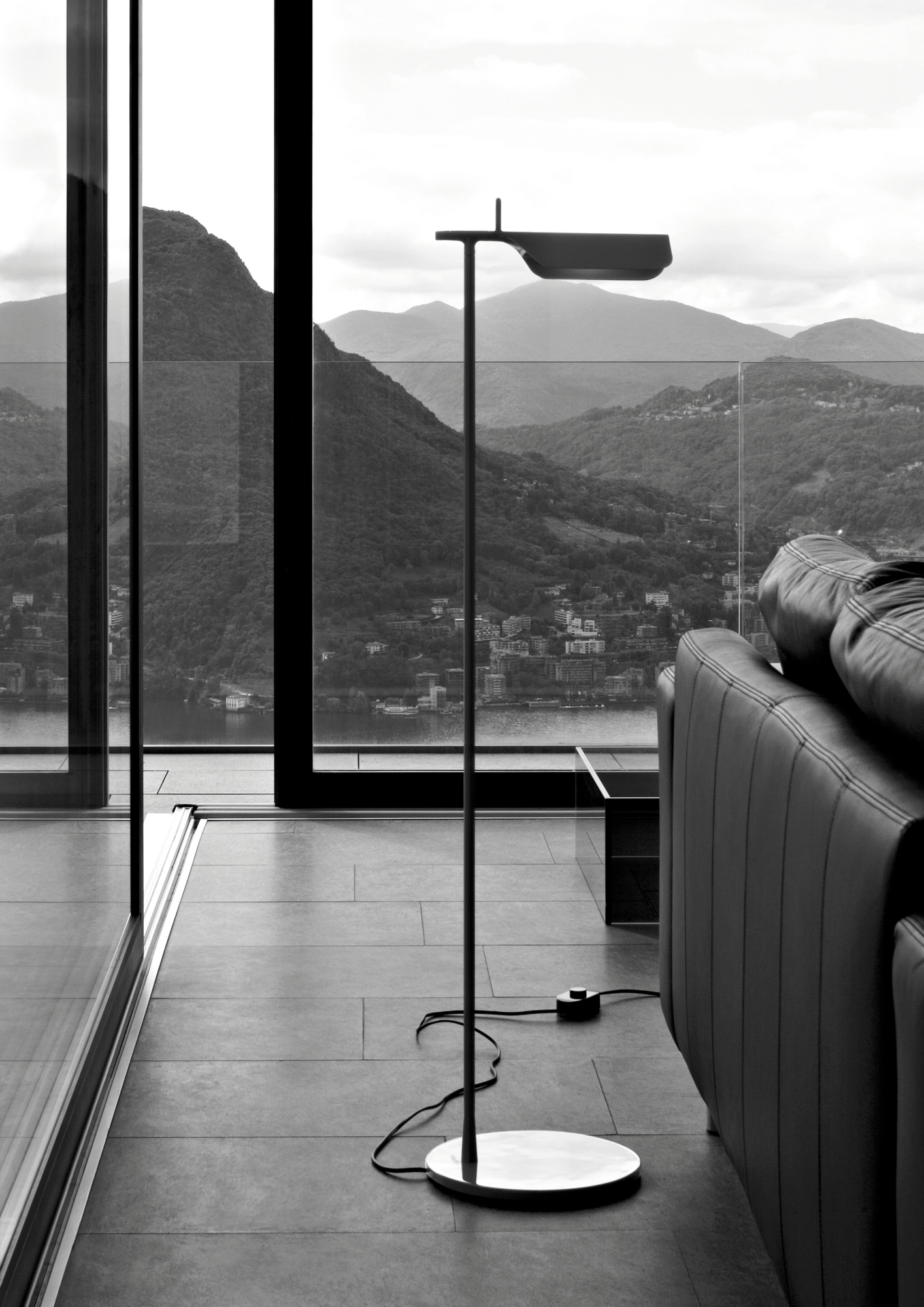 Tab F LED Lampadaire Flos