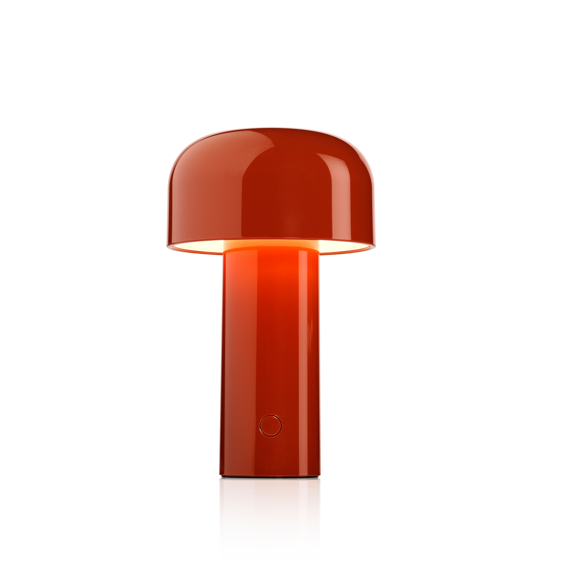 Bellhop Akku Tischleuchte von Flos in Ziegelrot, modernes Design, warmes Licht.