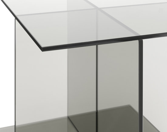 CT08 Vier Table d'appoint de Philipp Mainzer e15
