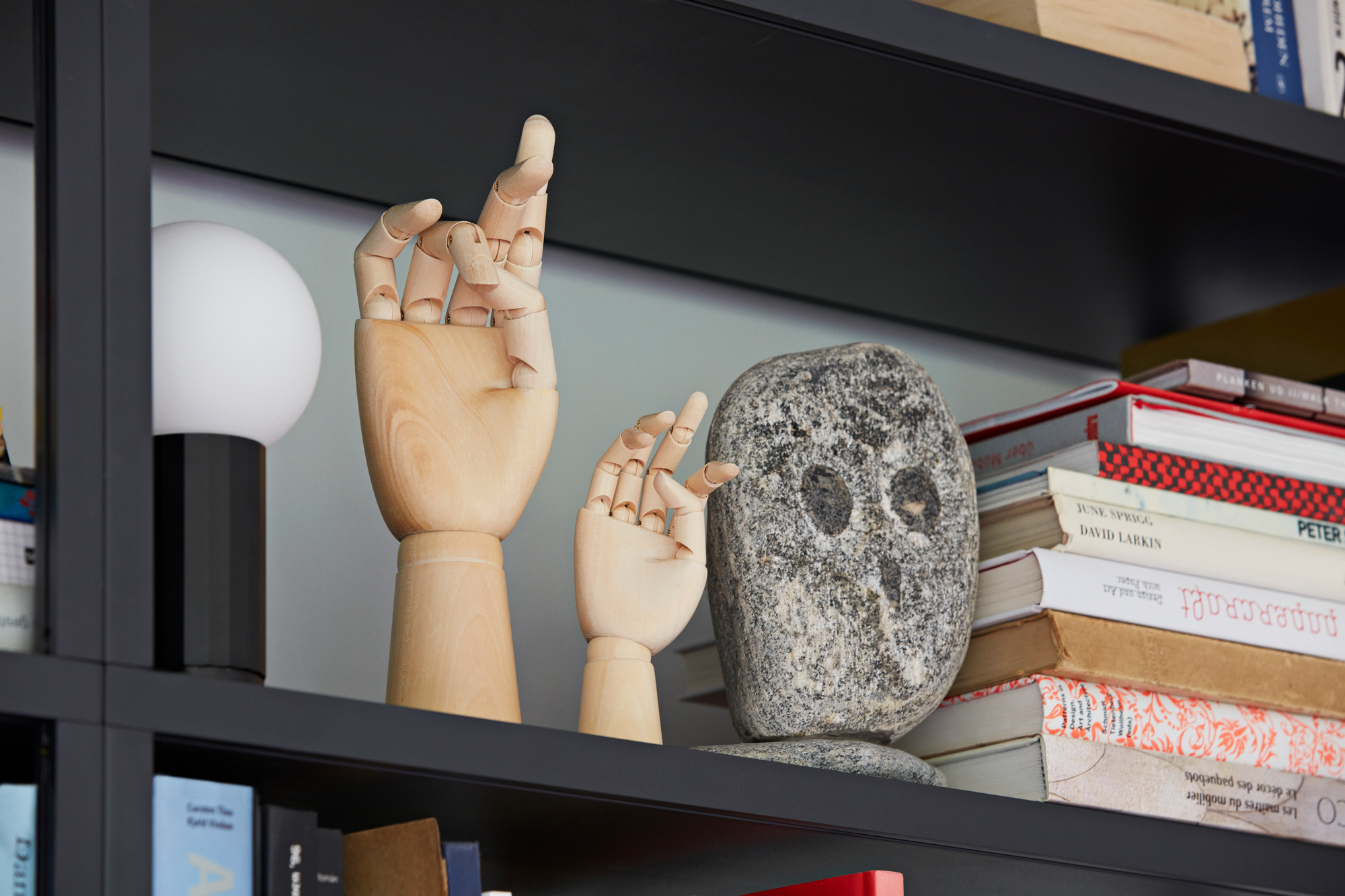 Wooden Hand S Hay OFFRE SPECIALE