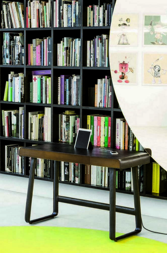Pegasus Home Desk bureau ClassiCon