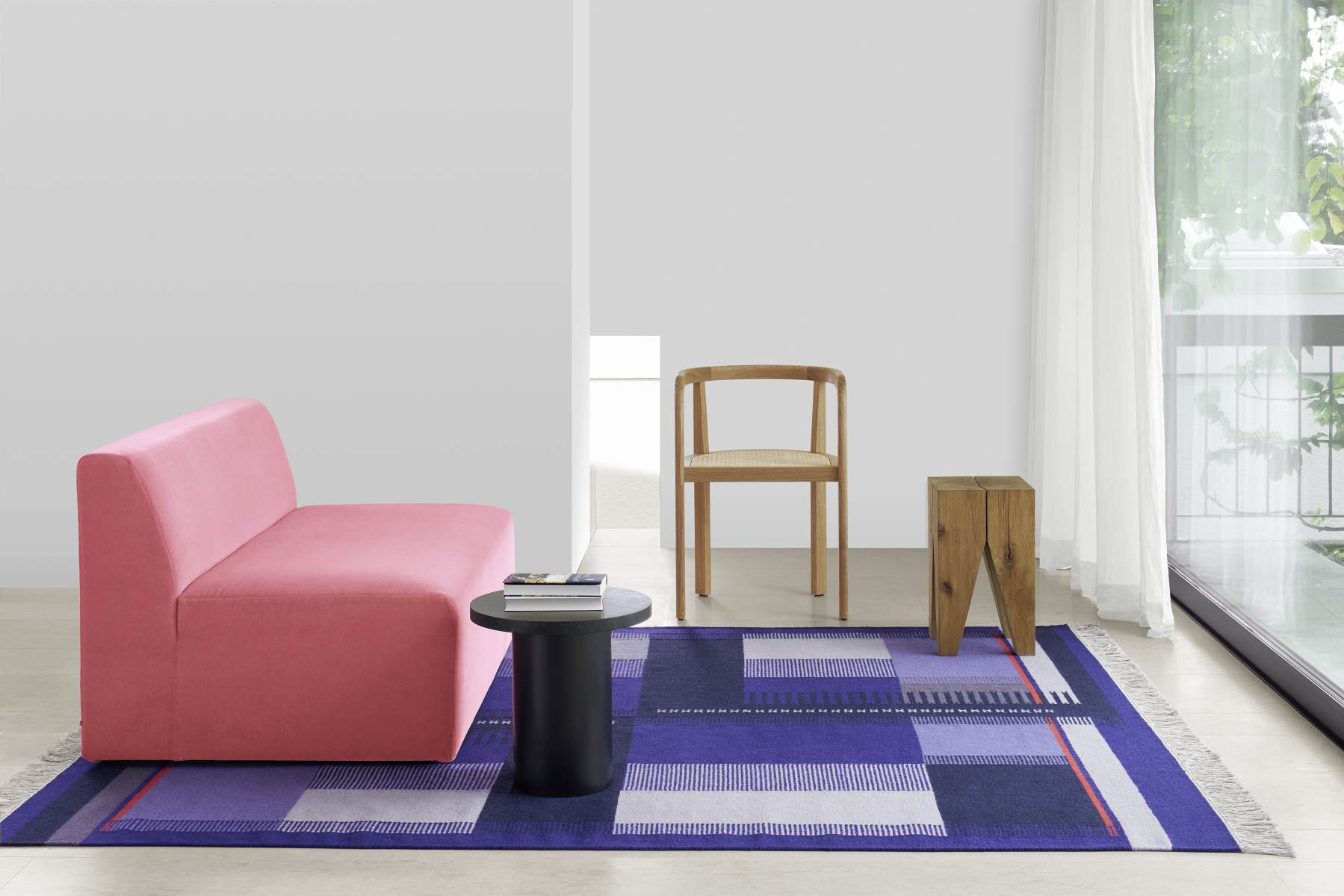Backenzahn tabouret / petite table e15
