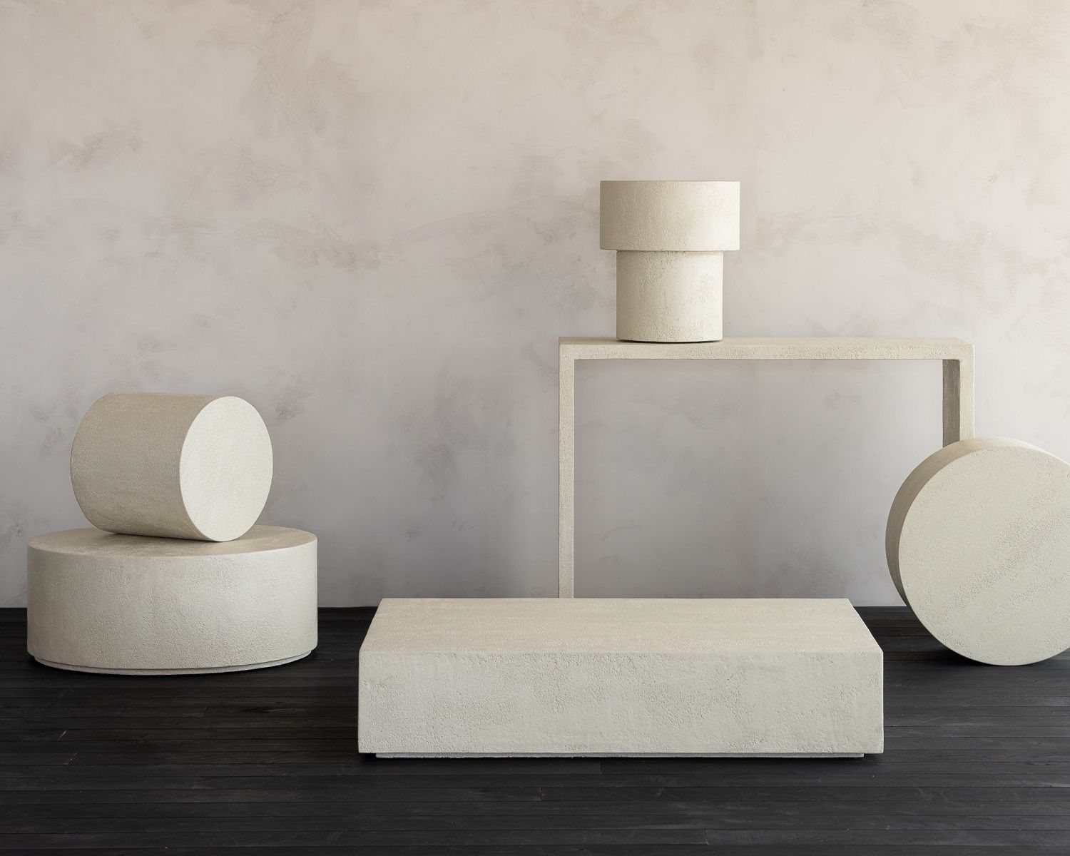 Elements Table basse Microcement Off White Forme de champignon Ethnicraft 