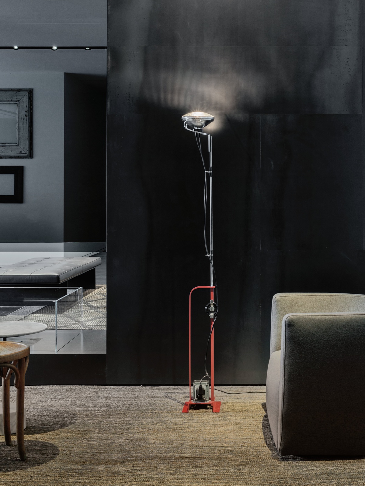 Toio Lampadaire Flos pour lumière indirecte - Différentes couleurs