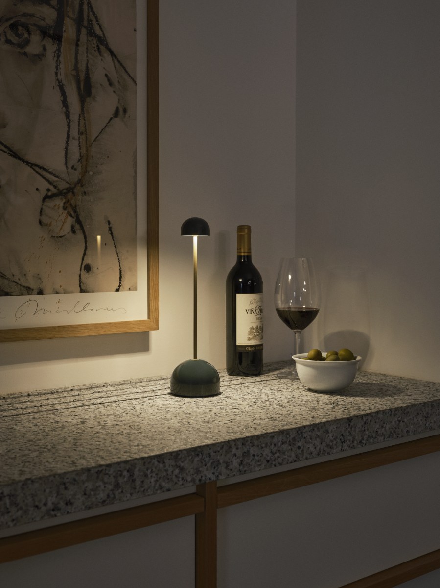 Sips lampe à batterie / lampe de table marset