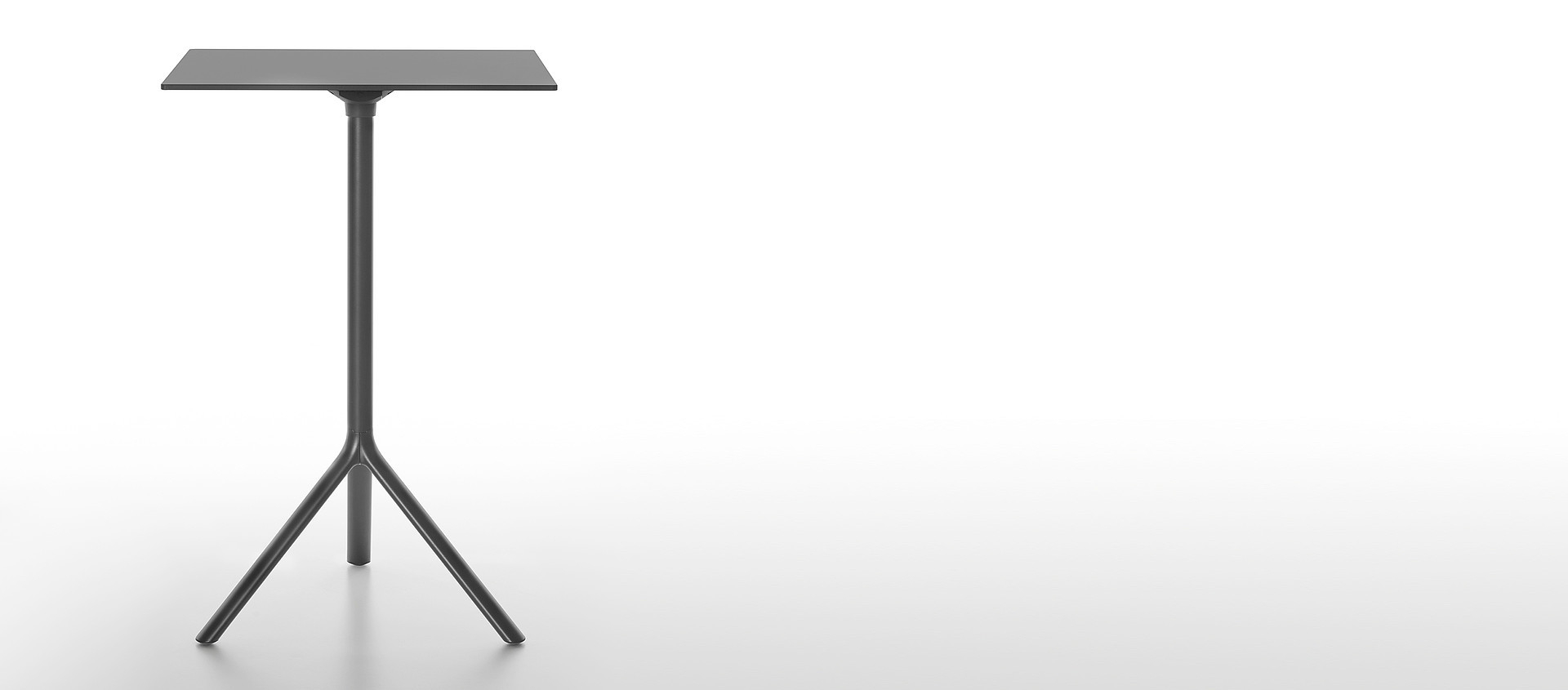 Miura Table haute Plank