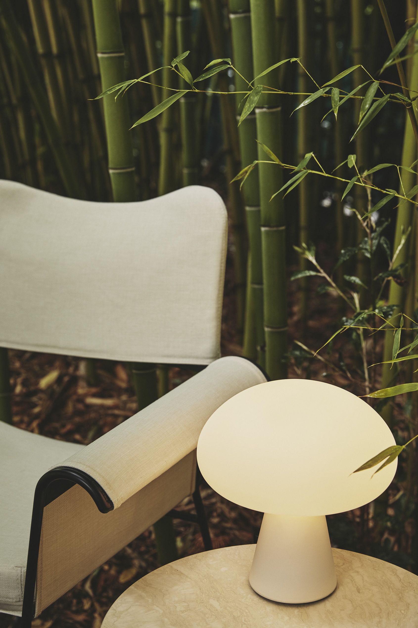Obello Lampe de table à accu Gubi OFFRE SPECIALE