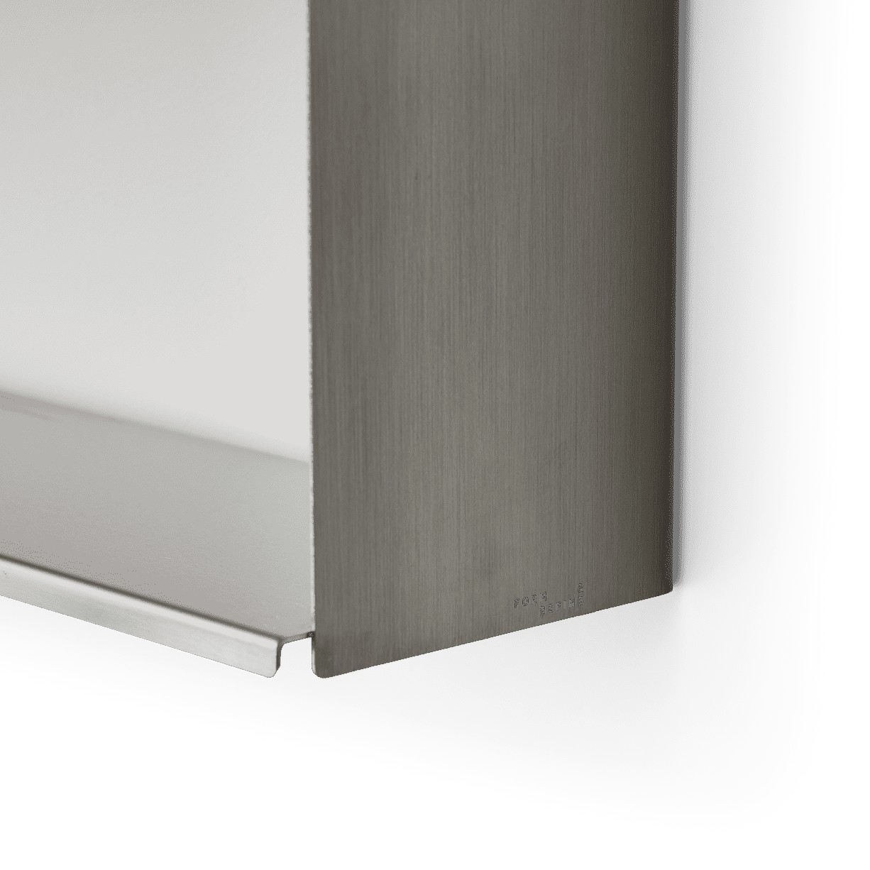 Taper étagère murale petite Form & Refine