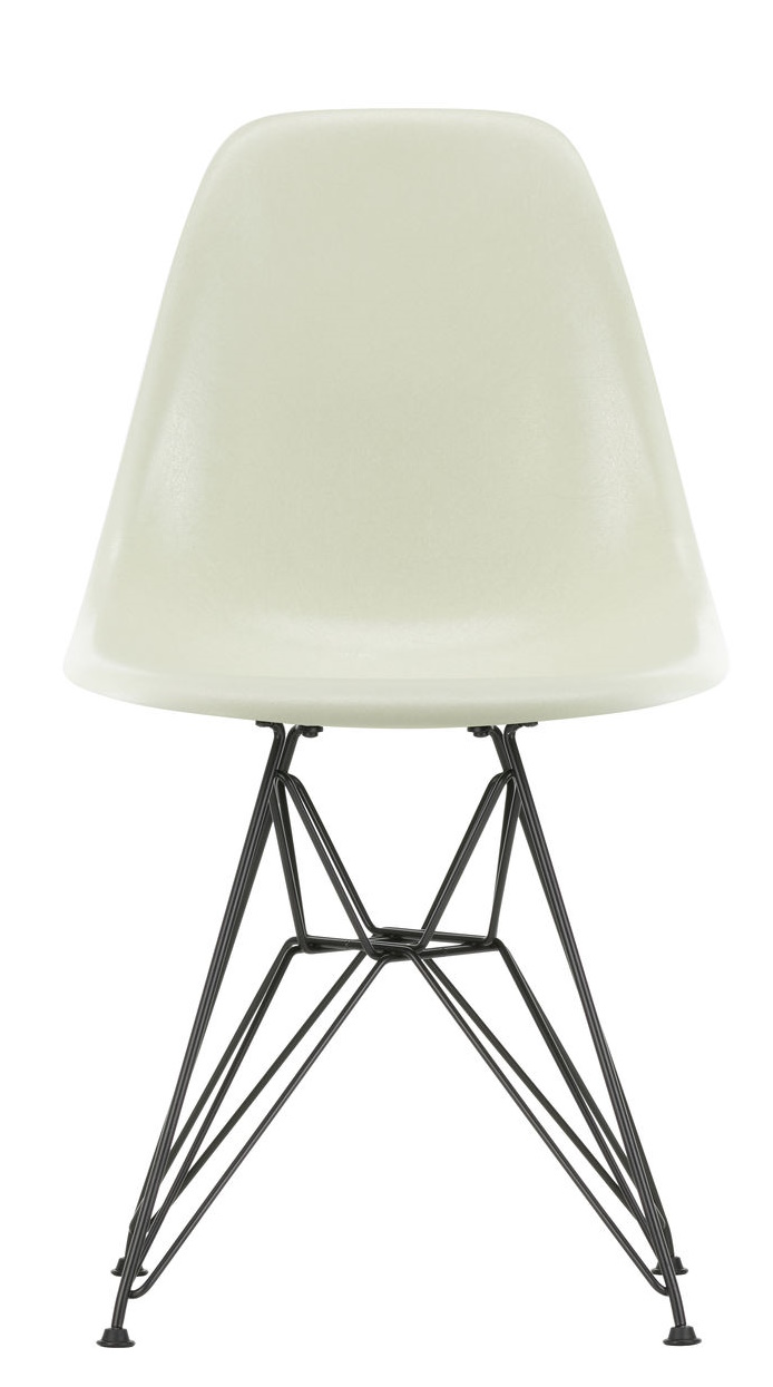 Eames Fiberglass Chair DSR chaise Vitra