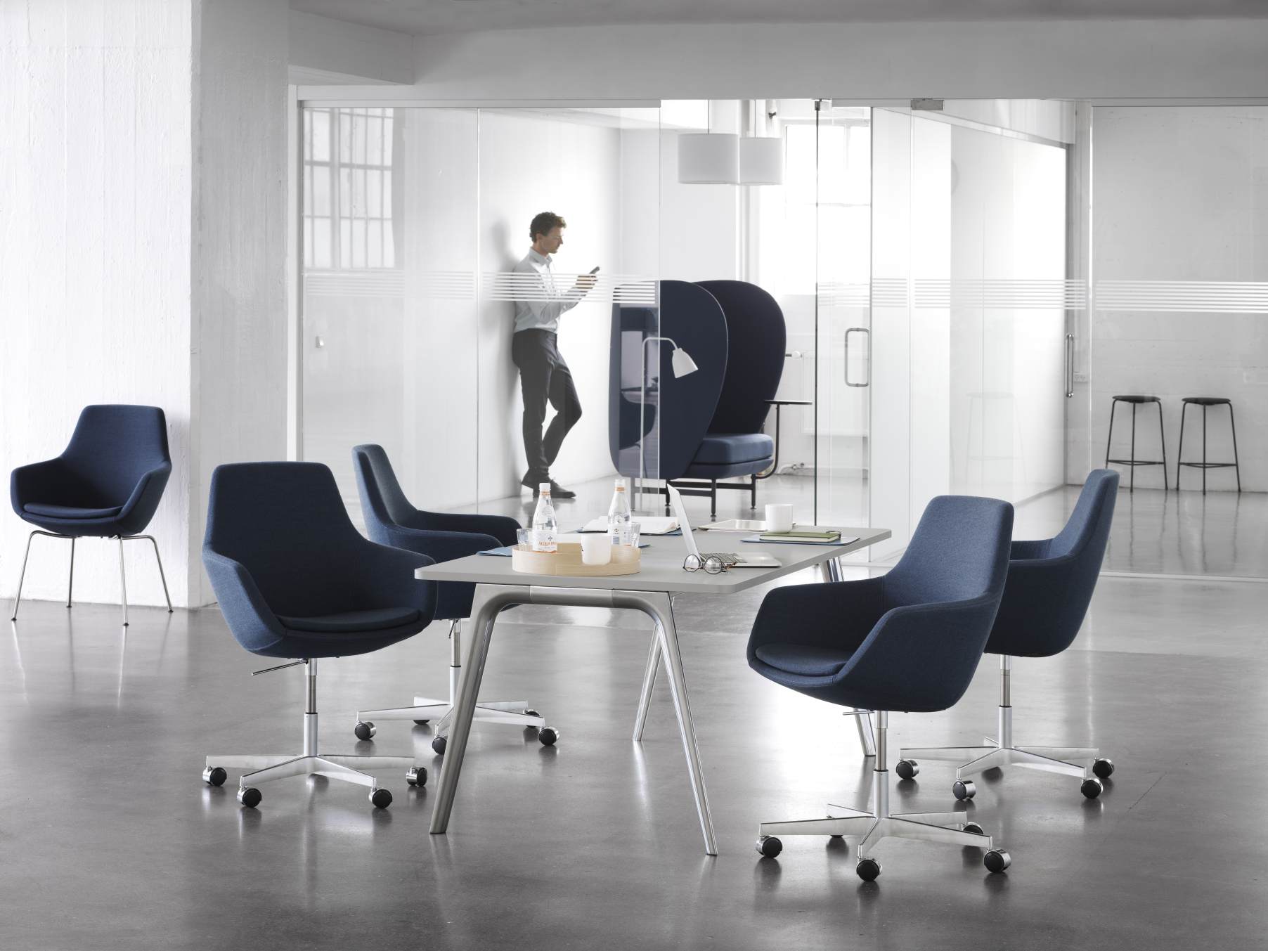 Little Giraffe Fauteuil pivotant 3211 Fixed Cover Fritz Hansen  