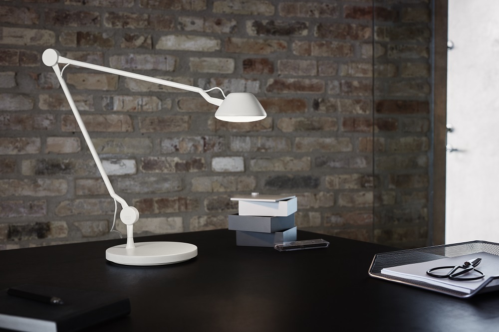AQ01 Table lamp Lampe de table Fritz Hansen