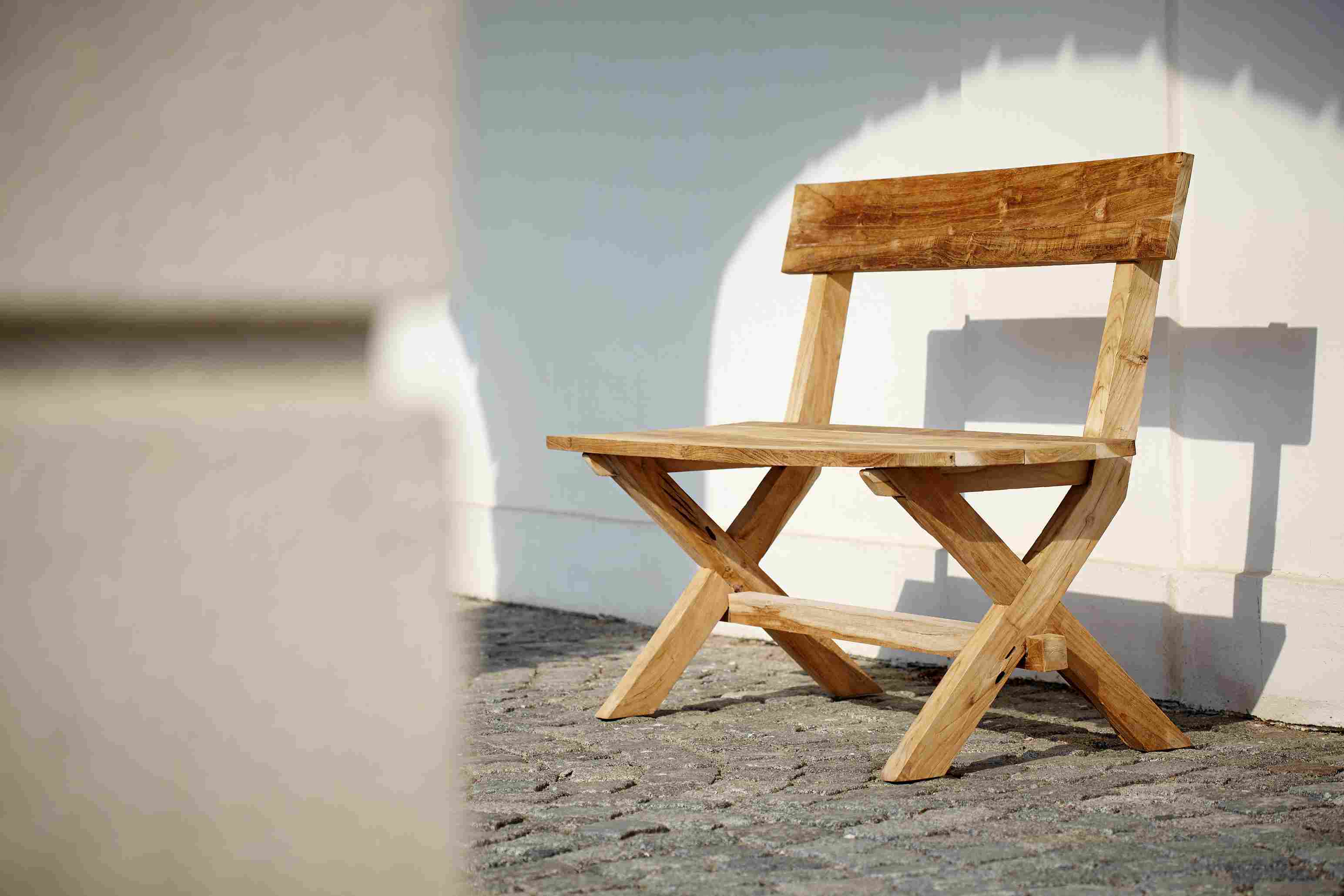 Meran Bank von Jan Kurtz, Outdoor Sitzbank aus Teakholz für Garten und Terrasse.