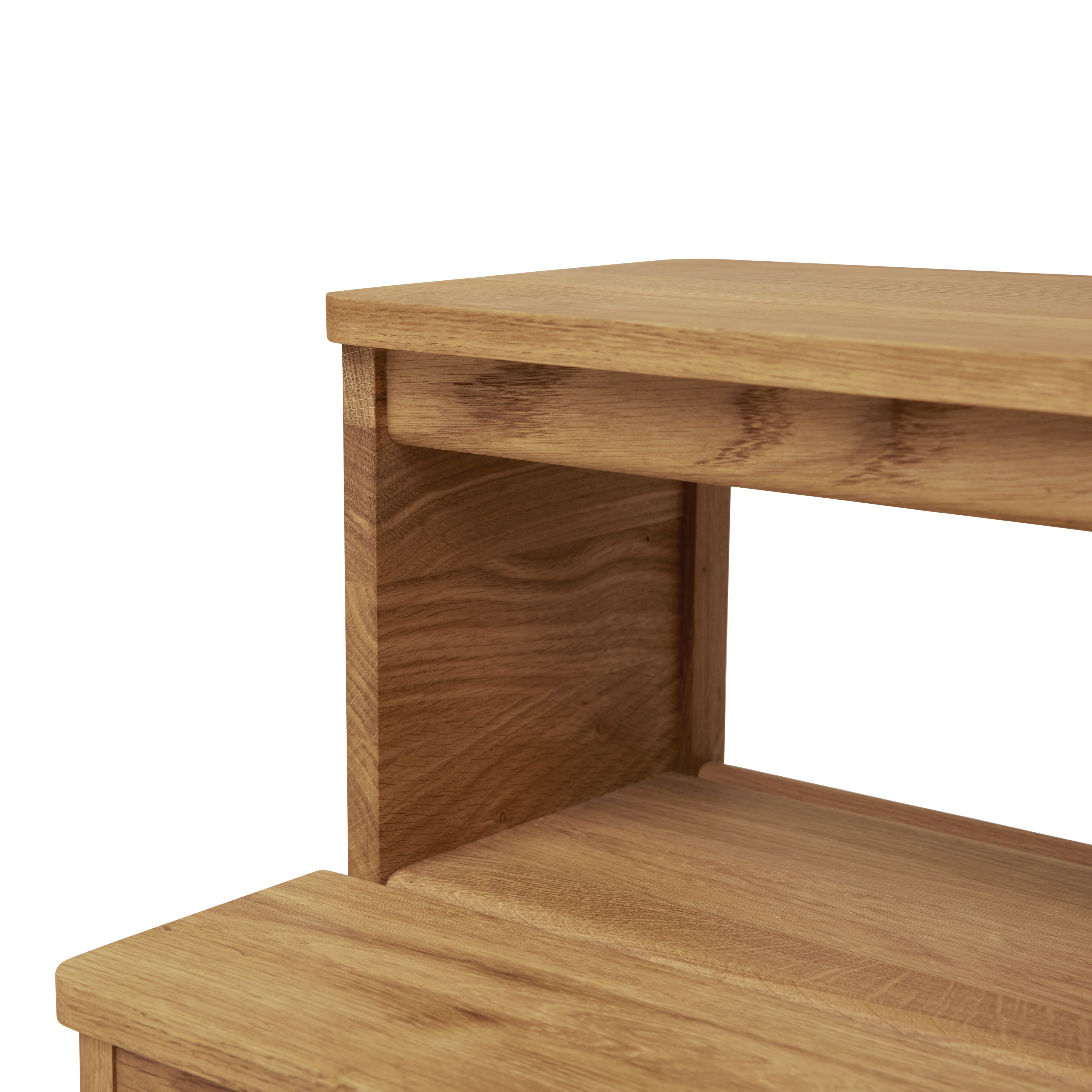 A Line Tabouret marchepied Form & Refine
