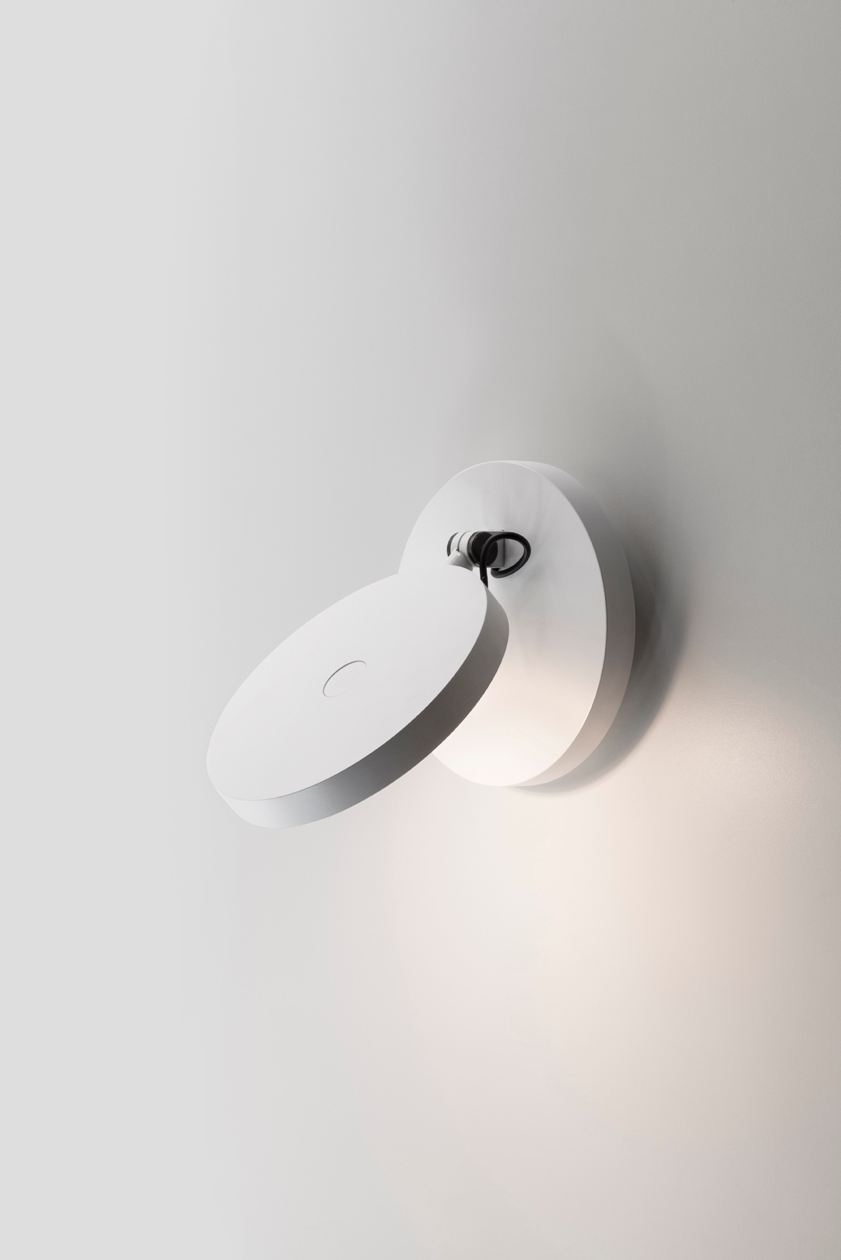 Demetra Faretto Applique murale sans interrupteur gris anthracite Artemide OFFRE SPECIALE