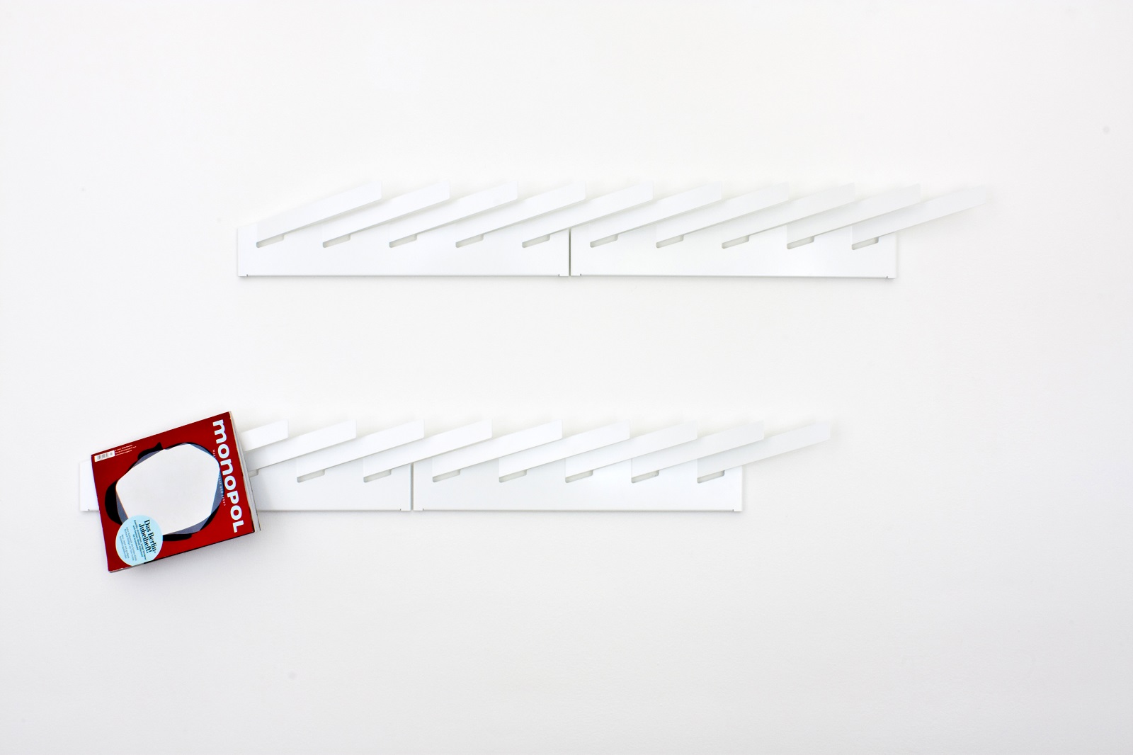 Mr_porte-Magazine Linea1 by Müller Möbelwerkstätten