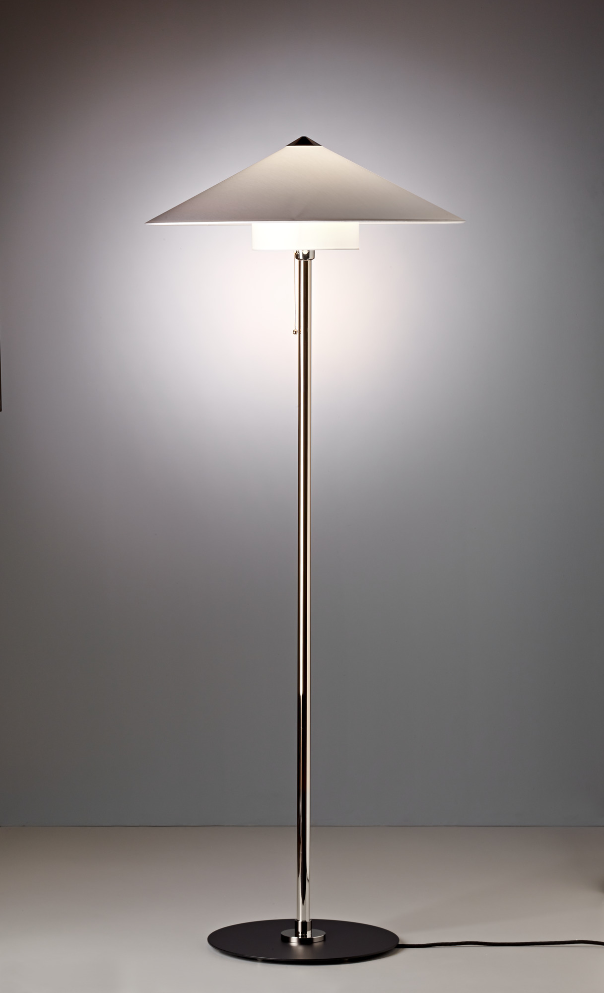 Wagenfeld WSTL 30 Lampadaire Tecnolumen