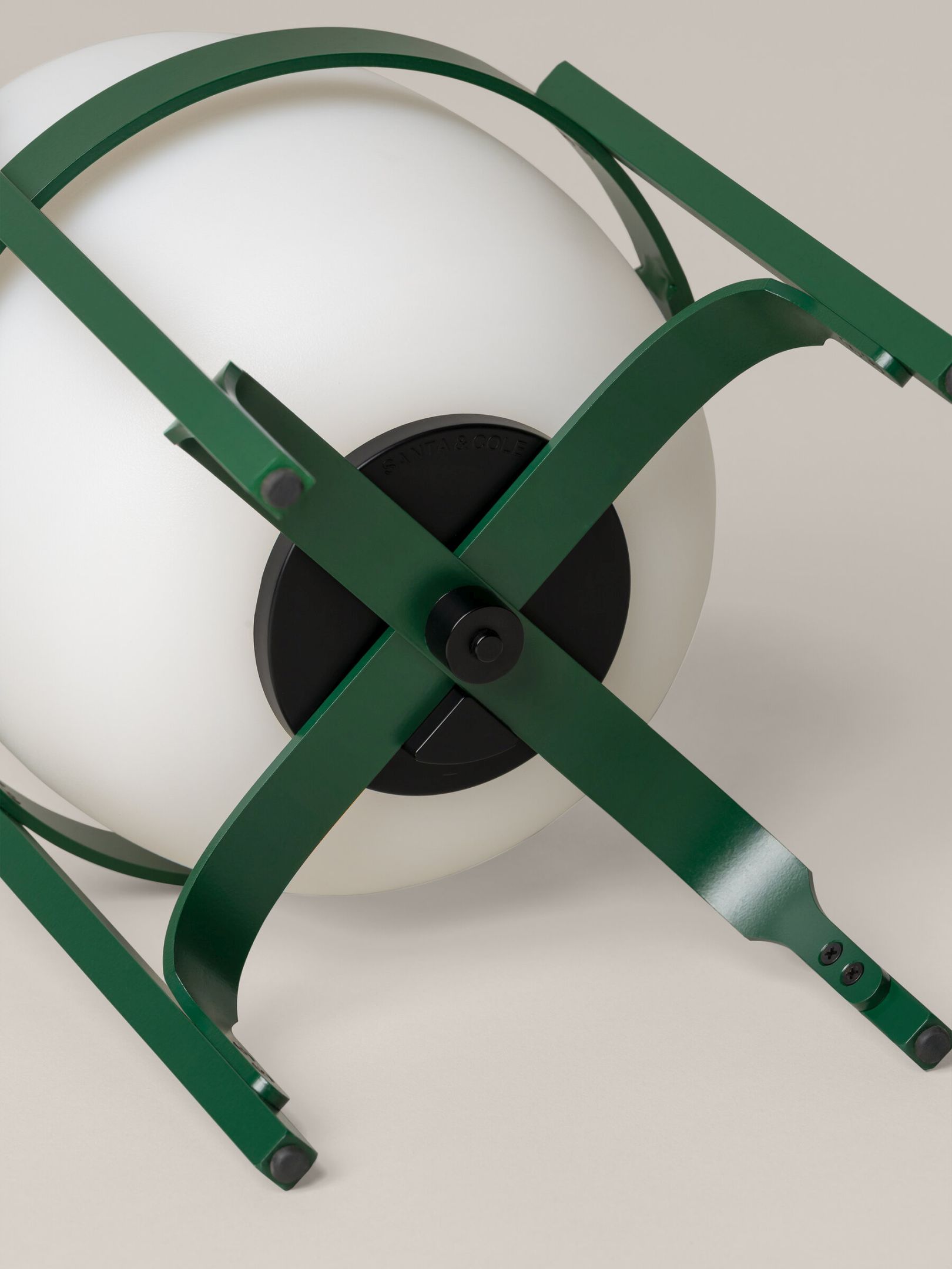 Cestita Alubat Lampe de table English Green Santa & Cole