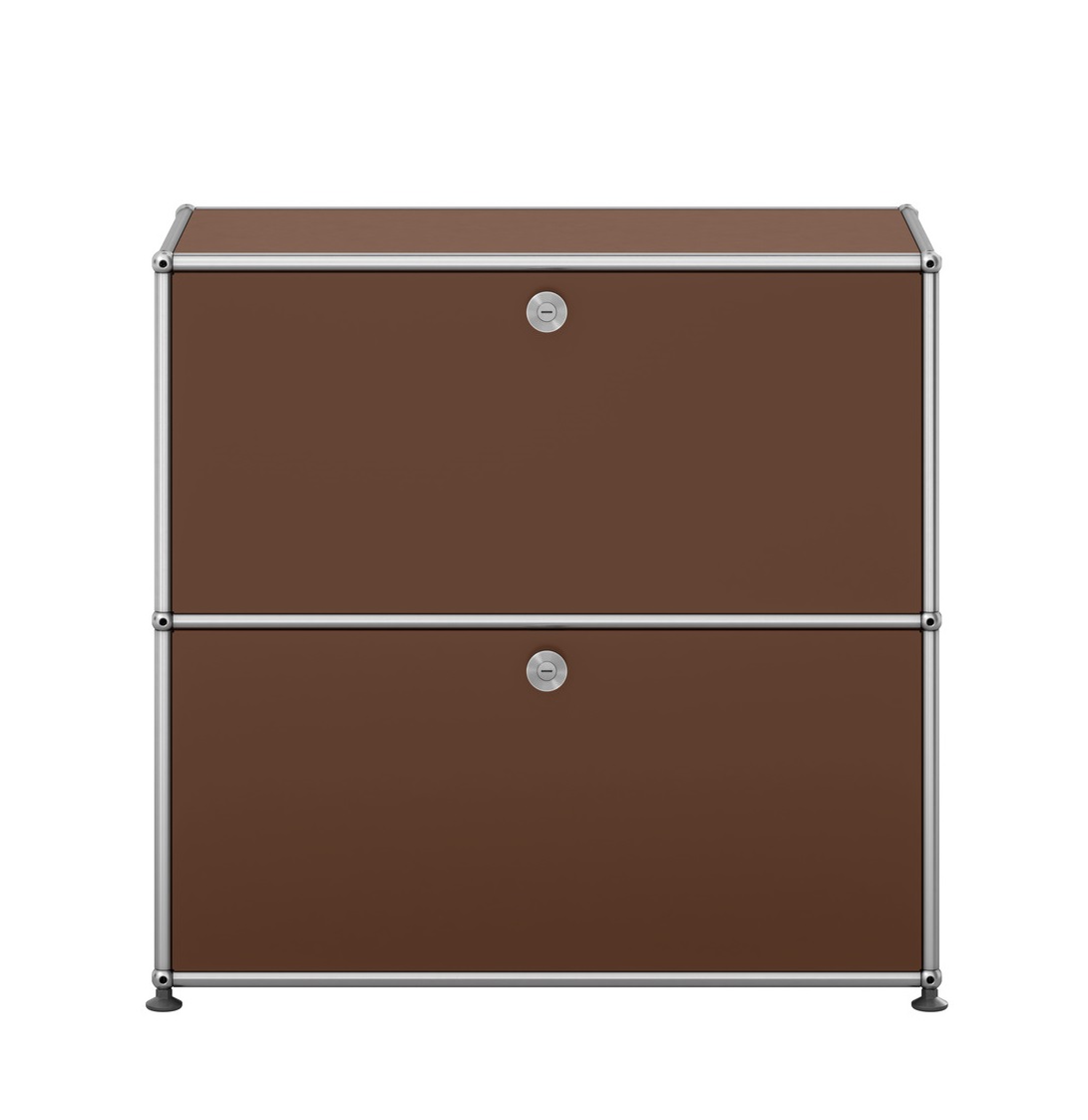 Kleines, braunes USM Haller Sideboard mit zwei abschließbaren Fächern und silbernem Gestell.