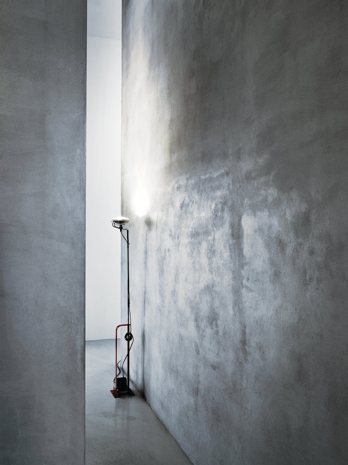 Toio Lampadaire Flos pour lumière indirecte - Différentes couleurs