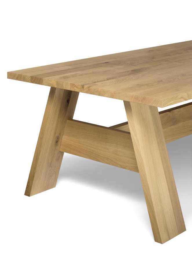 DC01 Fayland table chêne huilé e15