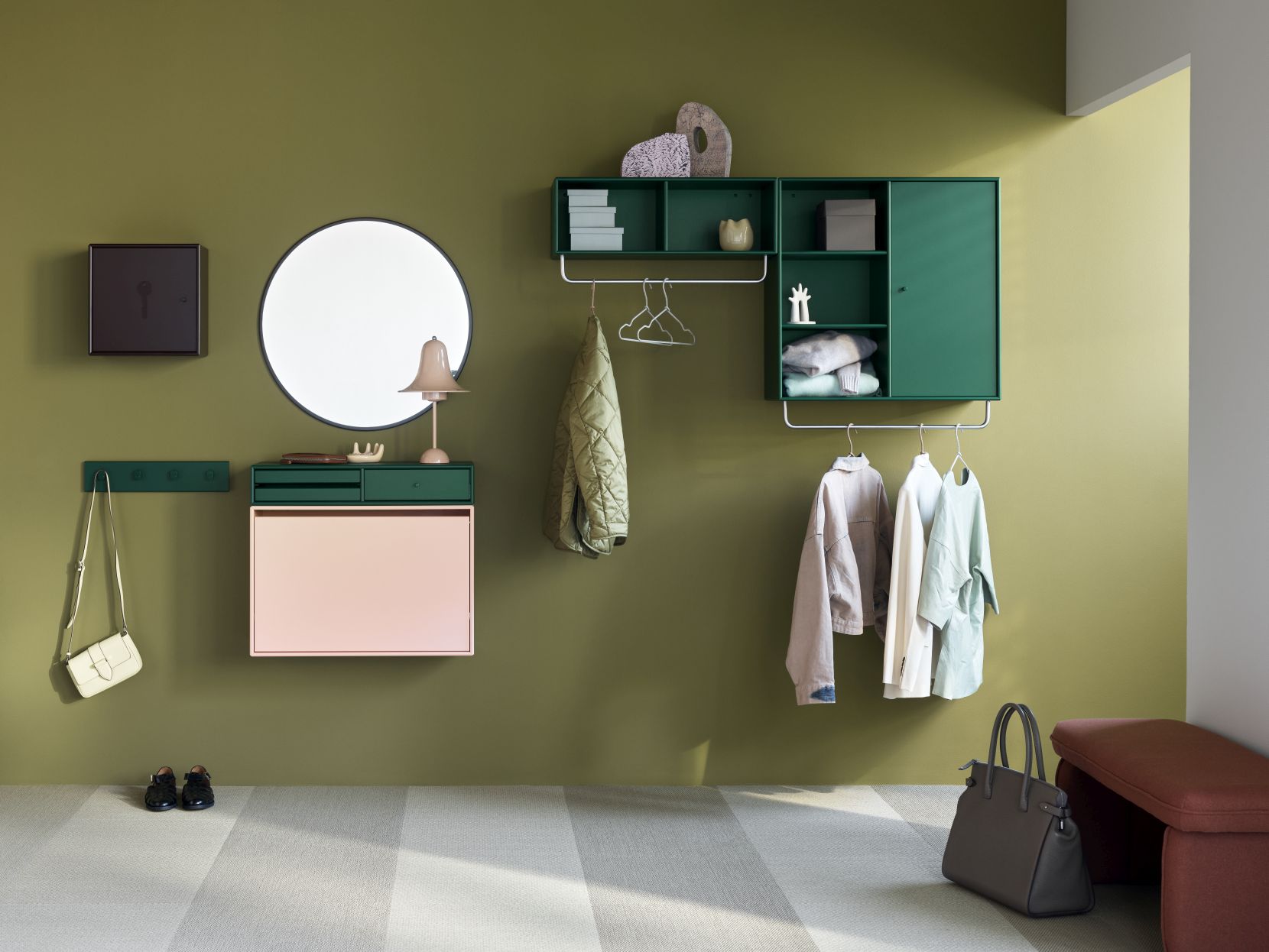 Unlock Armoire à clés Truffle Montana QUICK SHIP