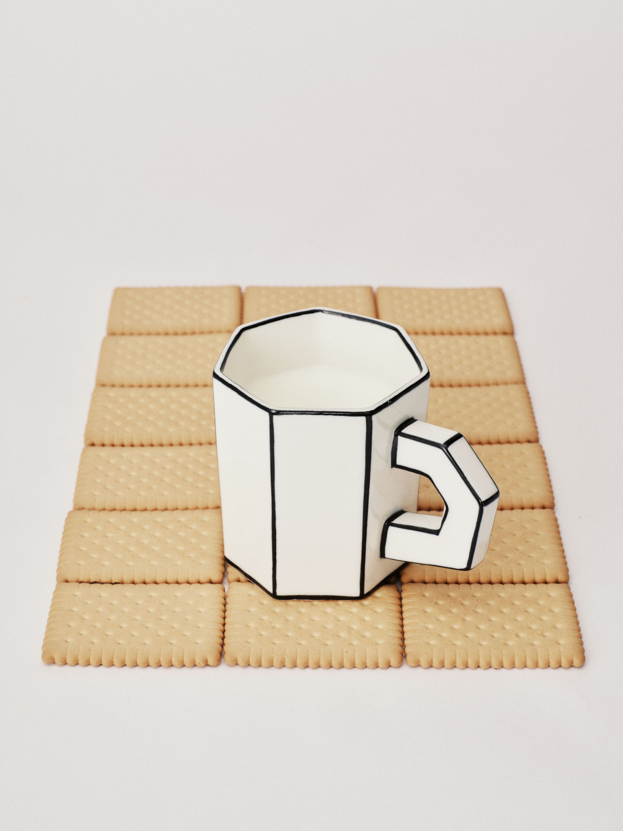 Tasse à thé blanche/noire Carte Blanche Serax  