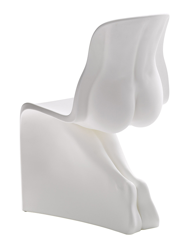 Her Opaca Chaise blanc Casamania Horm Weißer Her Opaca Stuhl von Casamania Horm, moderner Design Stuhl in skulpturaler Form.