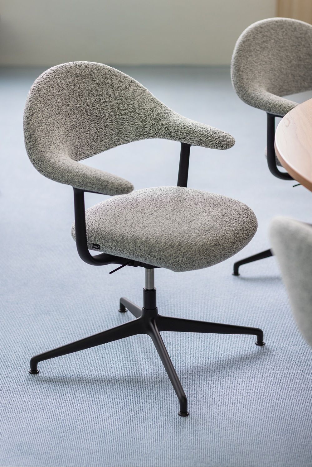 Mynt Soft Fauteuil pivotant Vitra