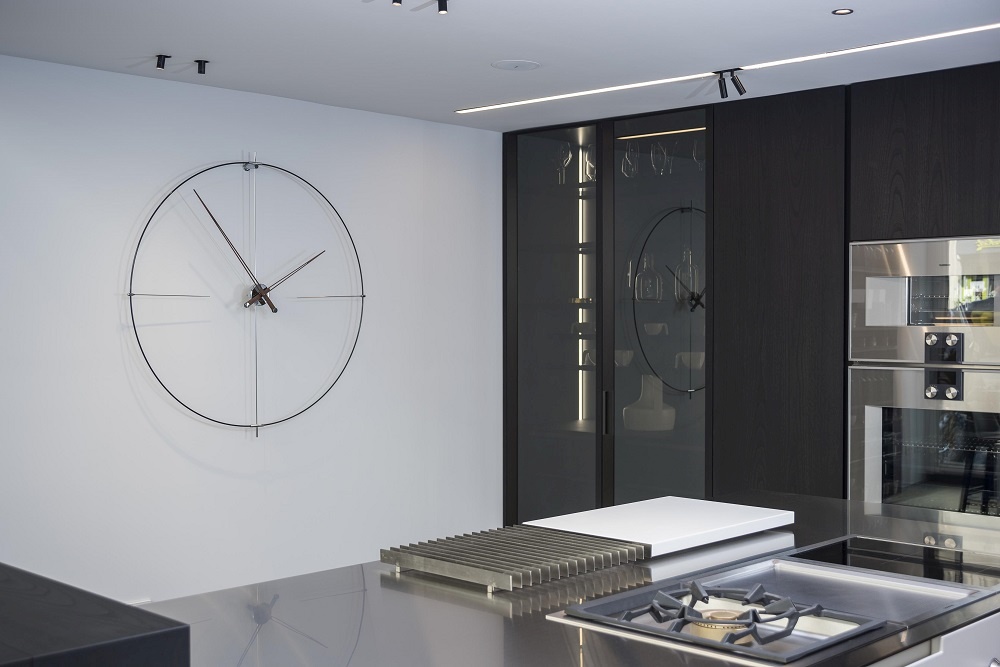 Bilbao N/ L Clock Horloge murale nomon Noir-blanc